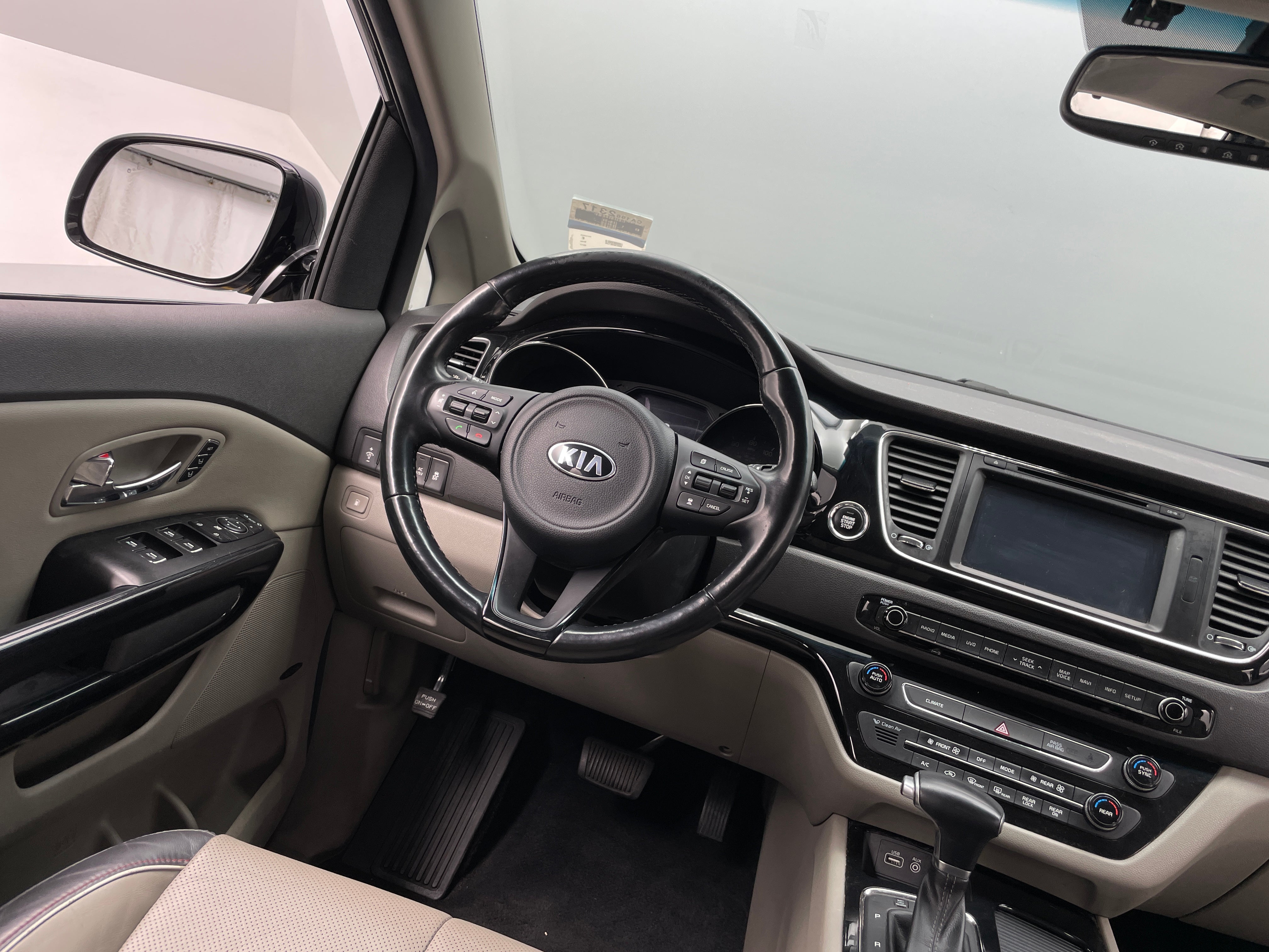 2017 Kia Sedona SX 4