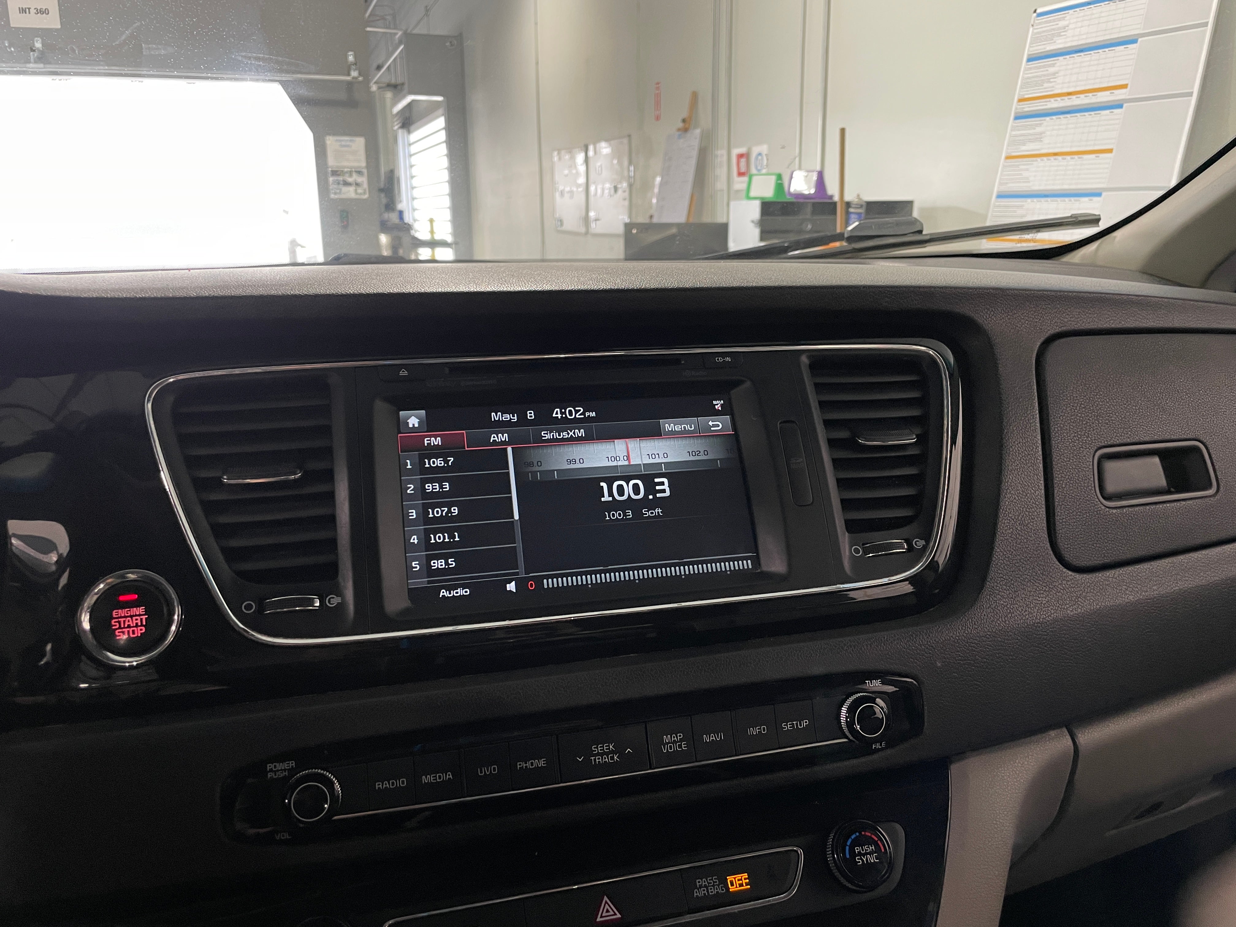 2017 Kia Sedona SX 3