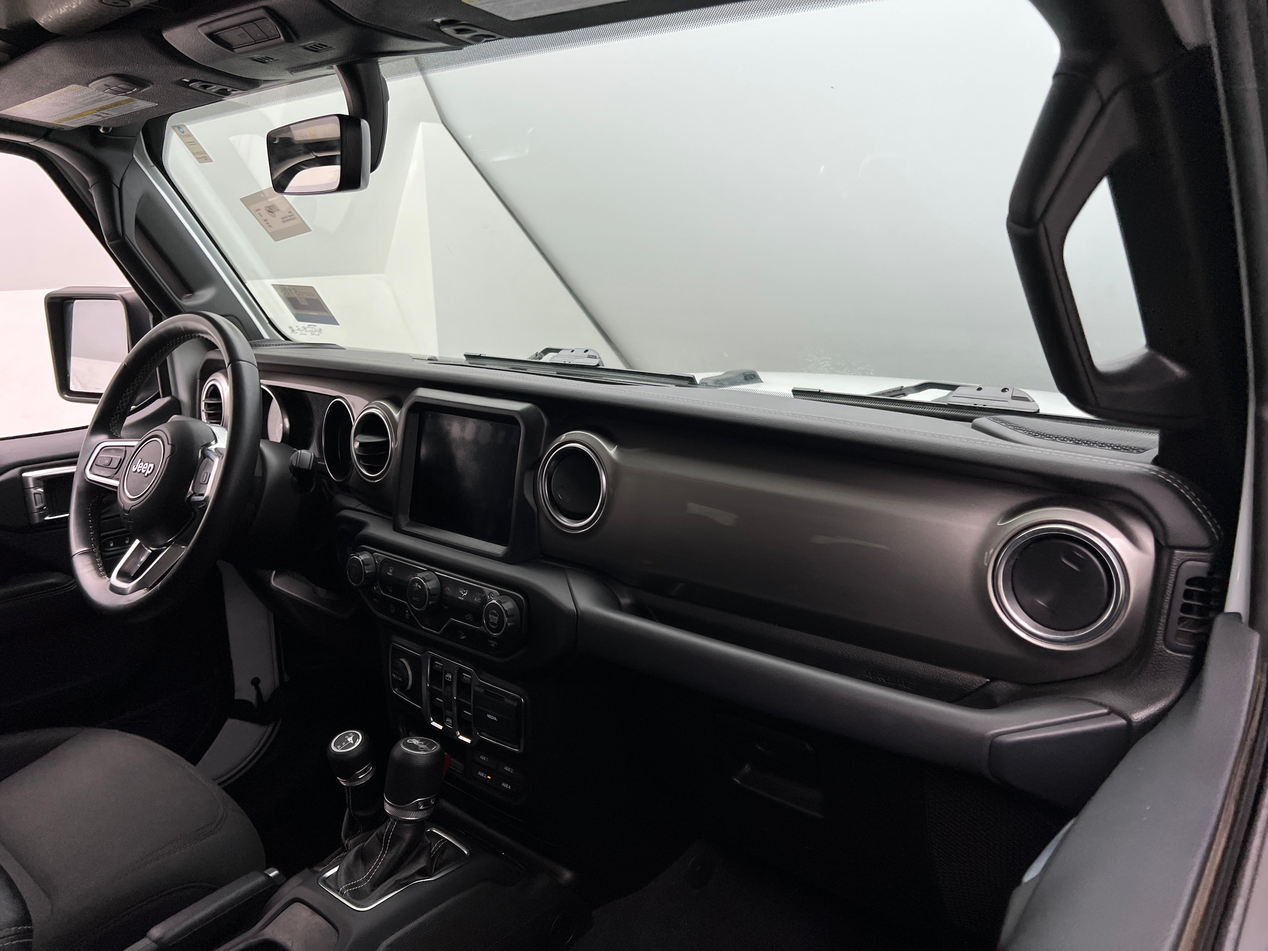2019 Jeep Wrangler Unlimited Sahara 3