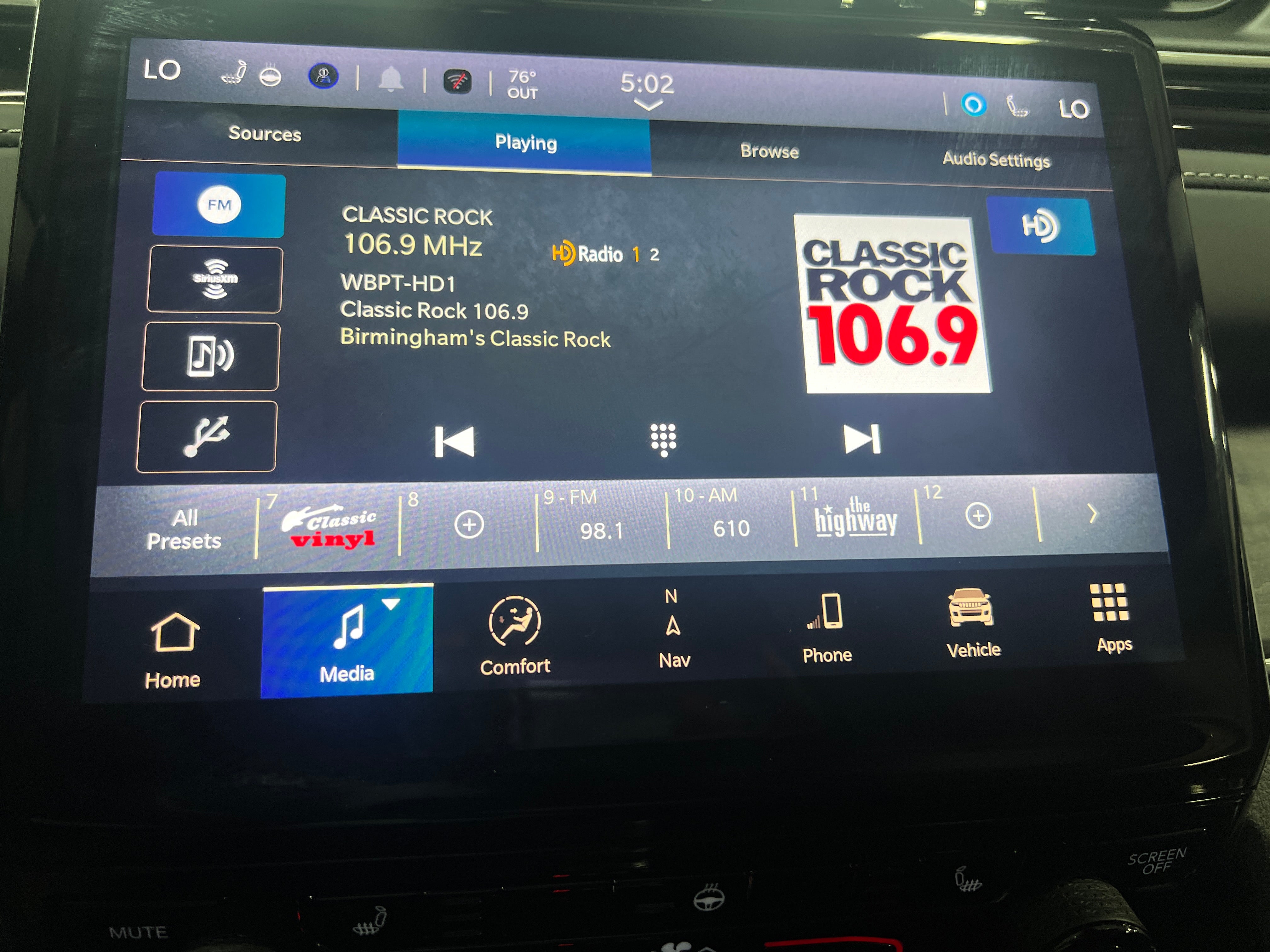 2022 Jeep Grand Cherokee Limited Edition 3