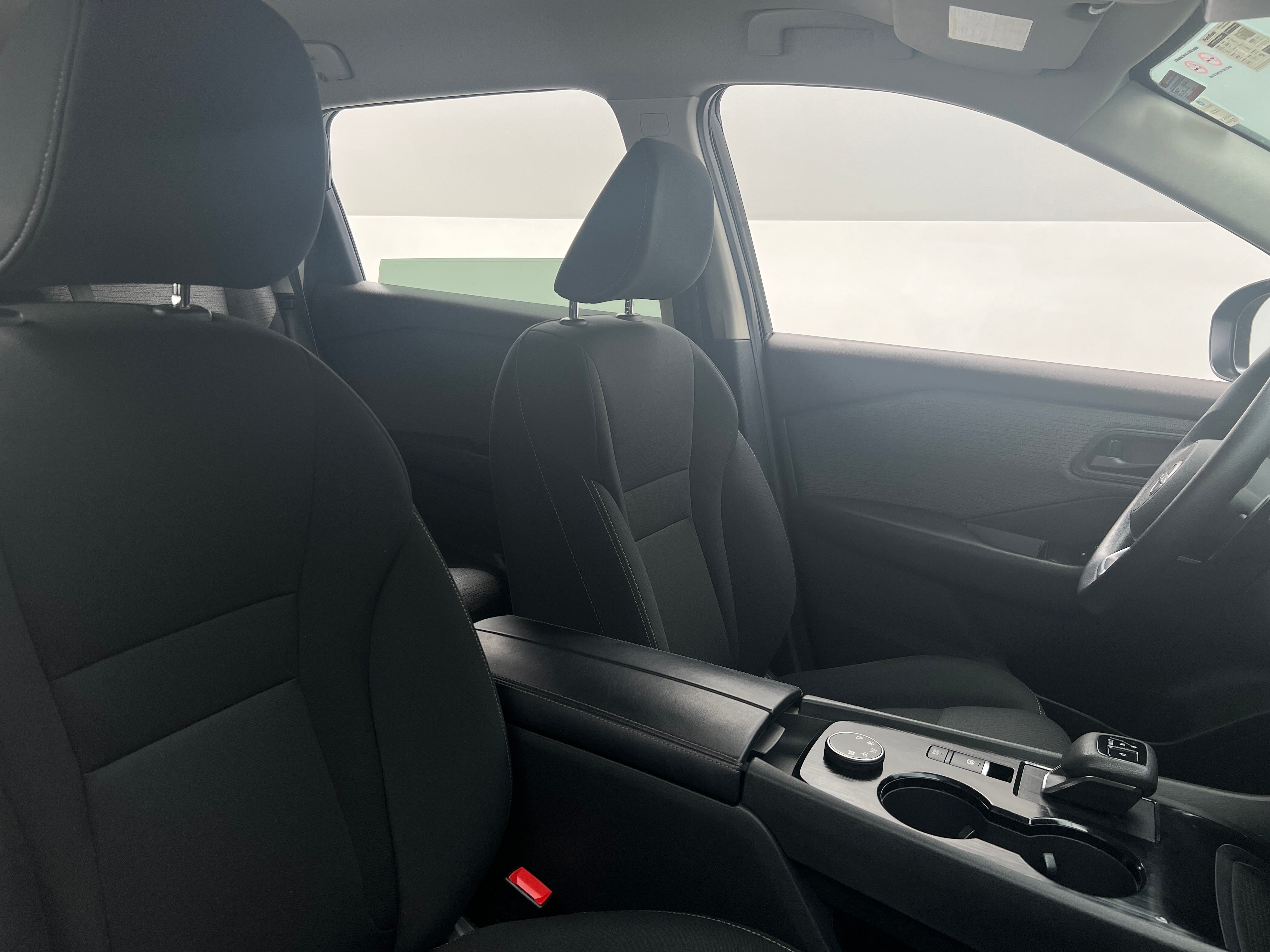 2023 Nissan Rogue S 2