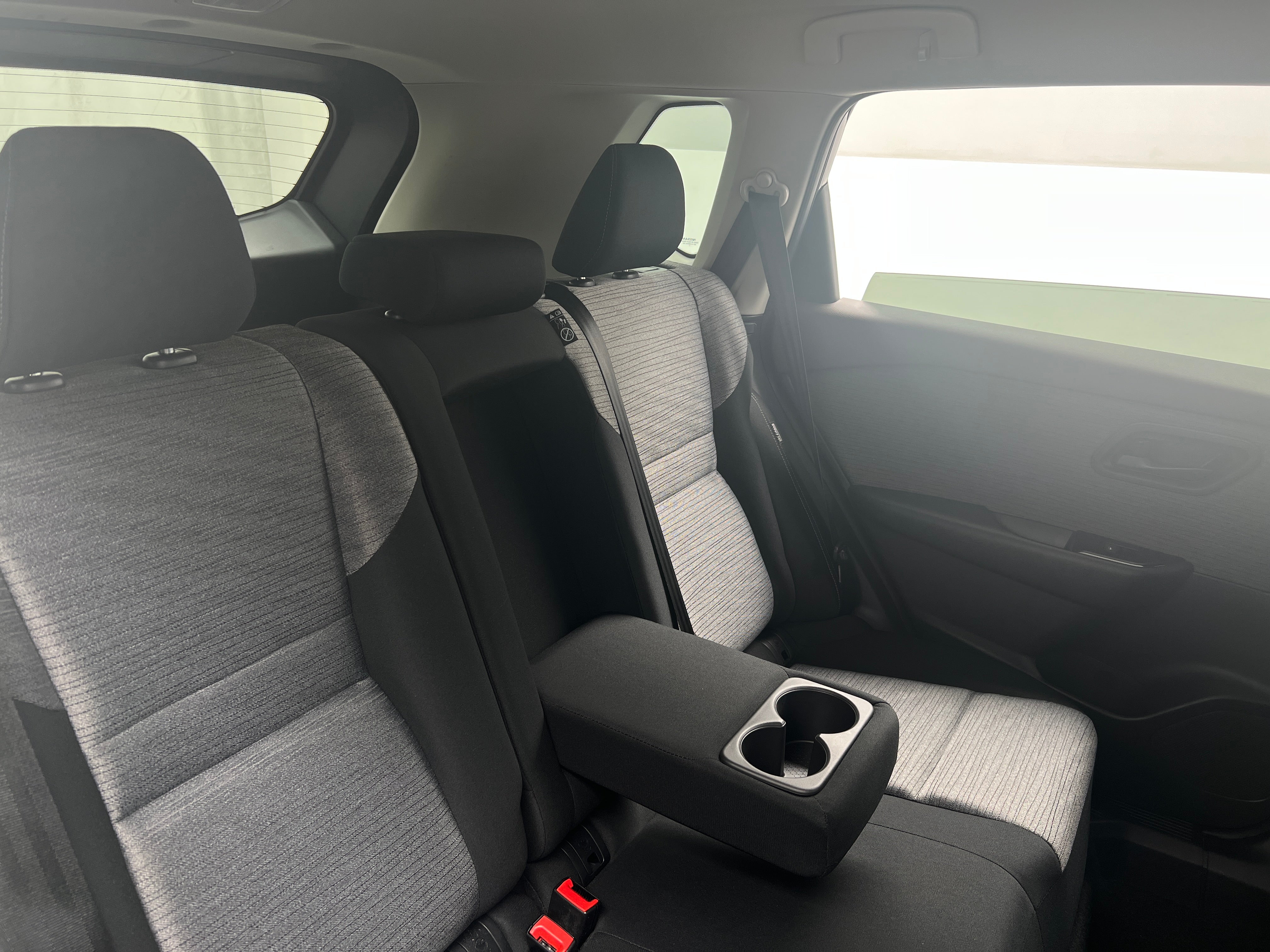 2023 Nissan Rogue S 6