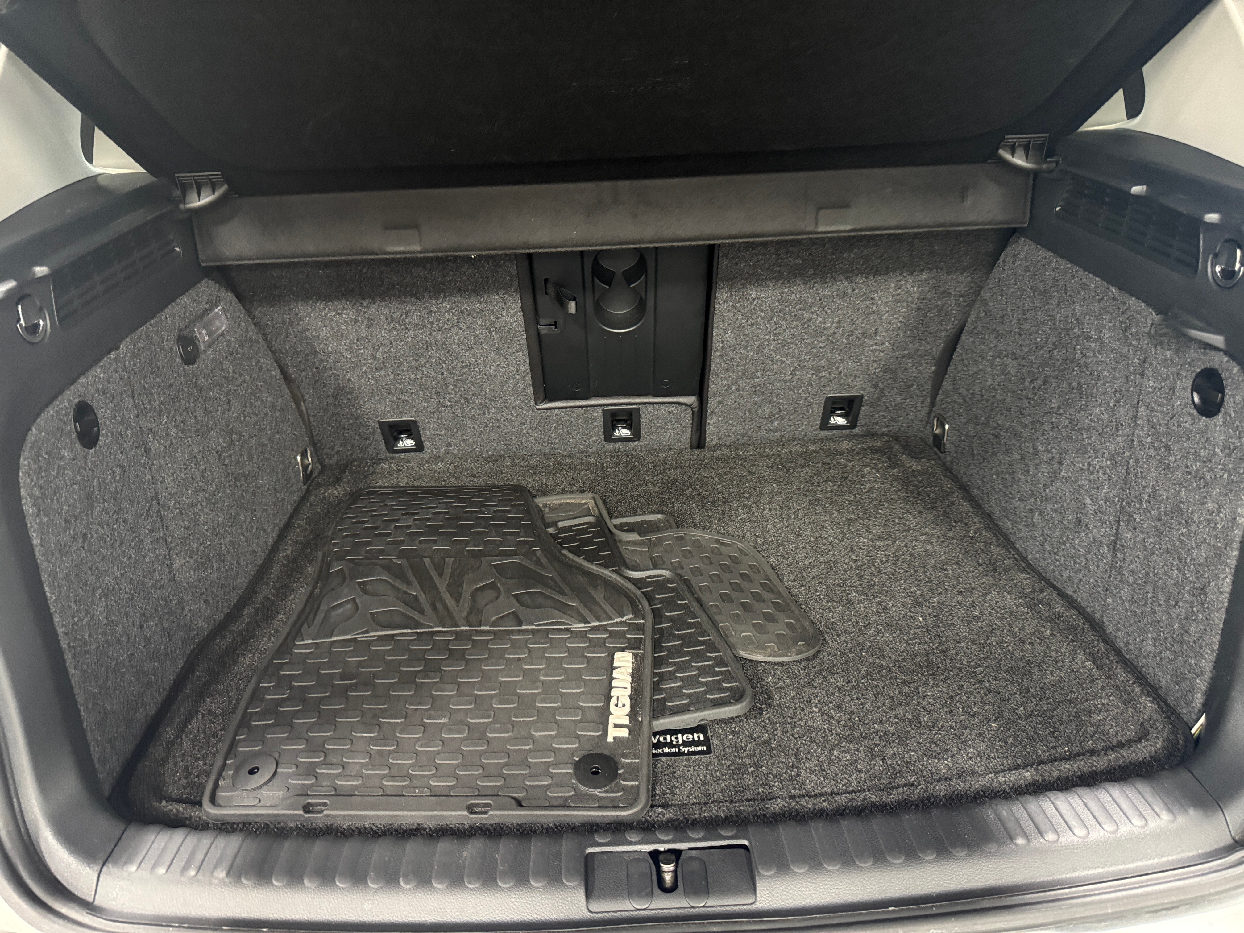 2017 Volkswagen Tiguan 2.0T 6