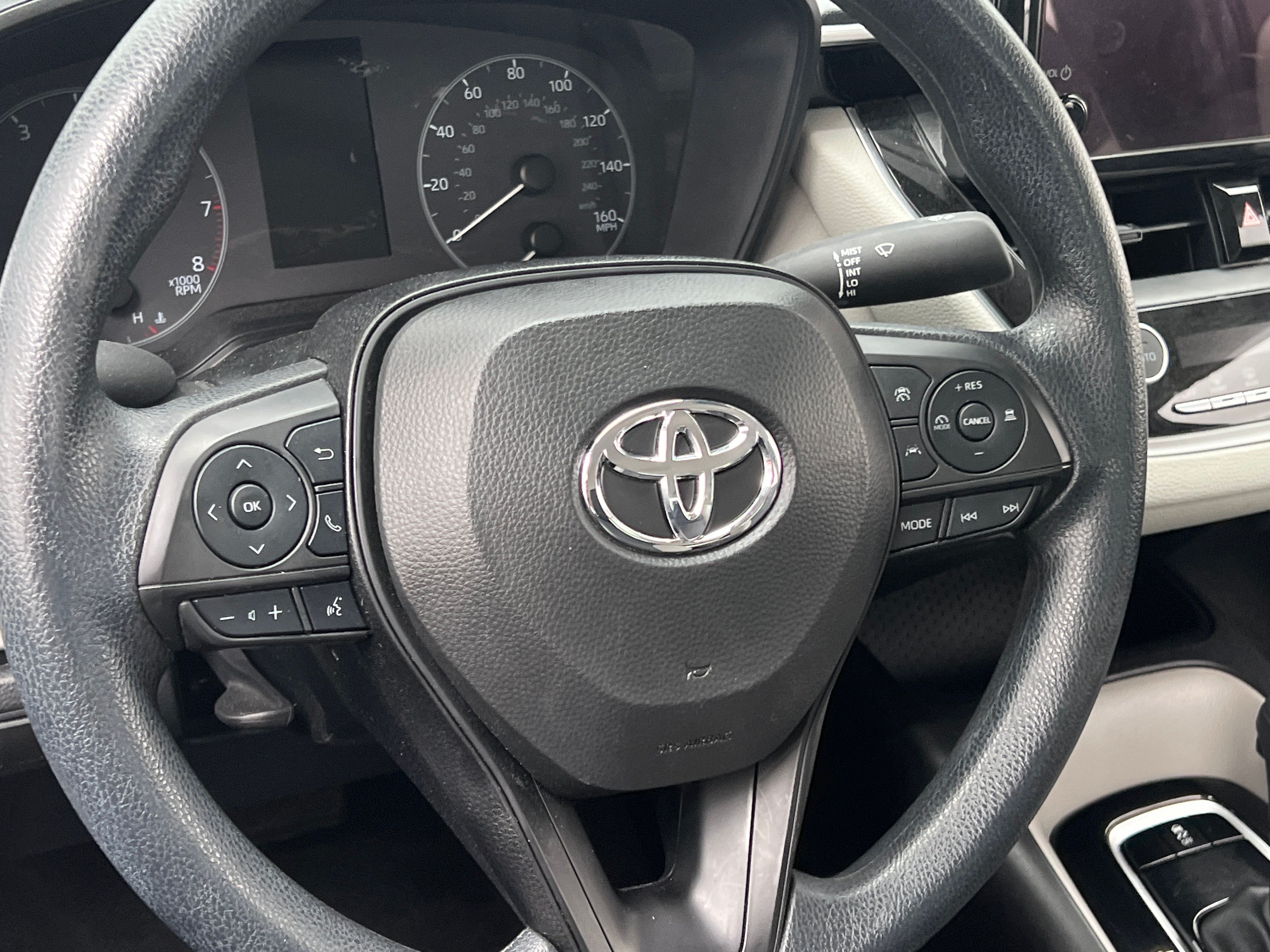 2024 Toyota Corolla LE 5