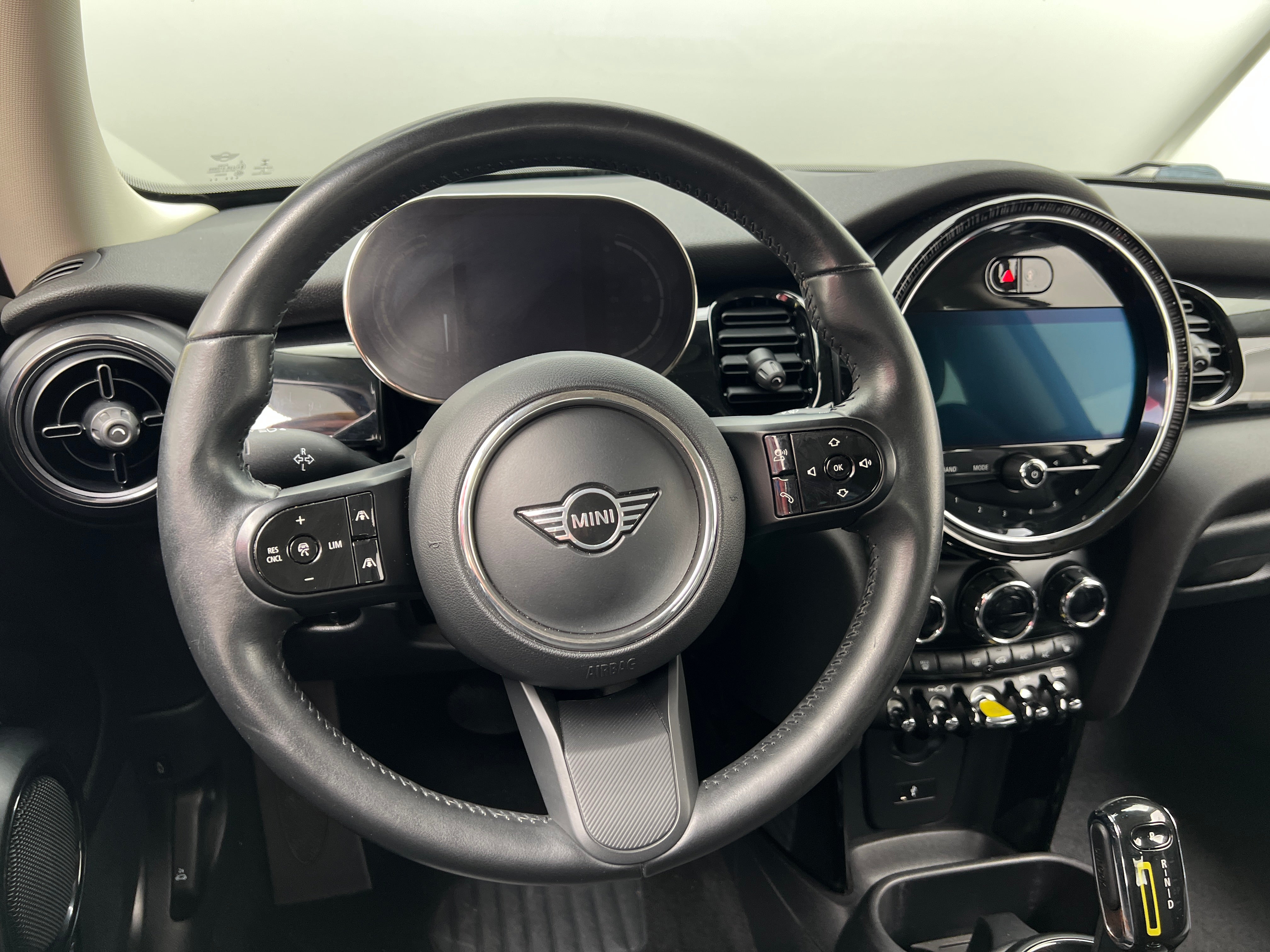 2022 MINI Cooper Hardtop SE 4