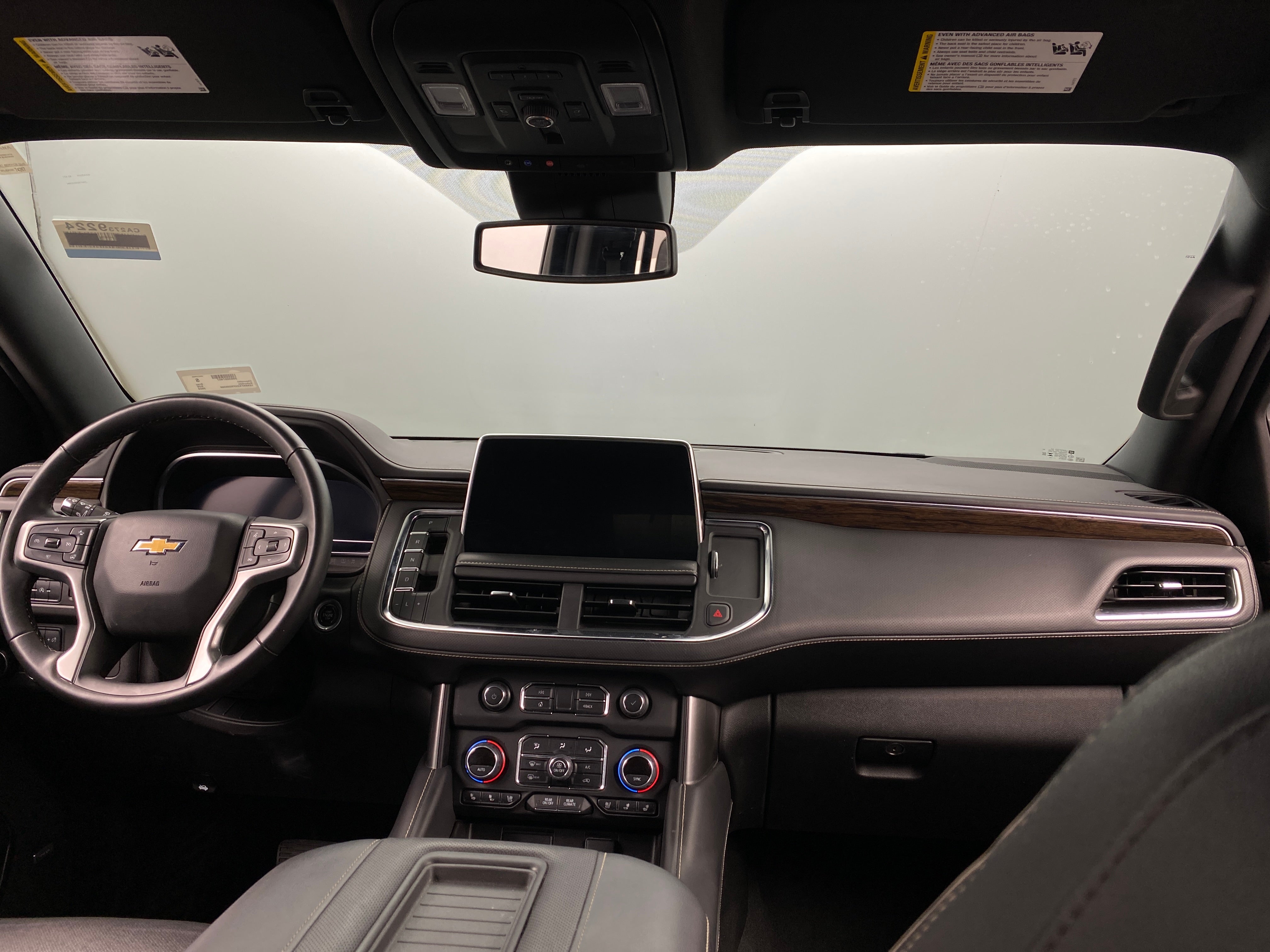 2023 Chevrolet Suburban Premier 2