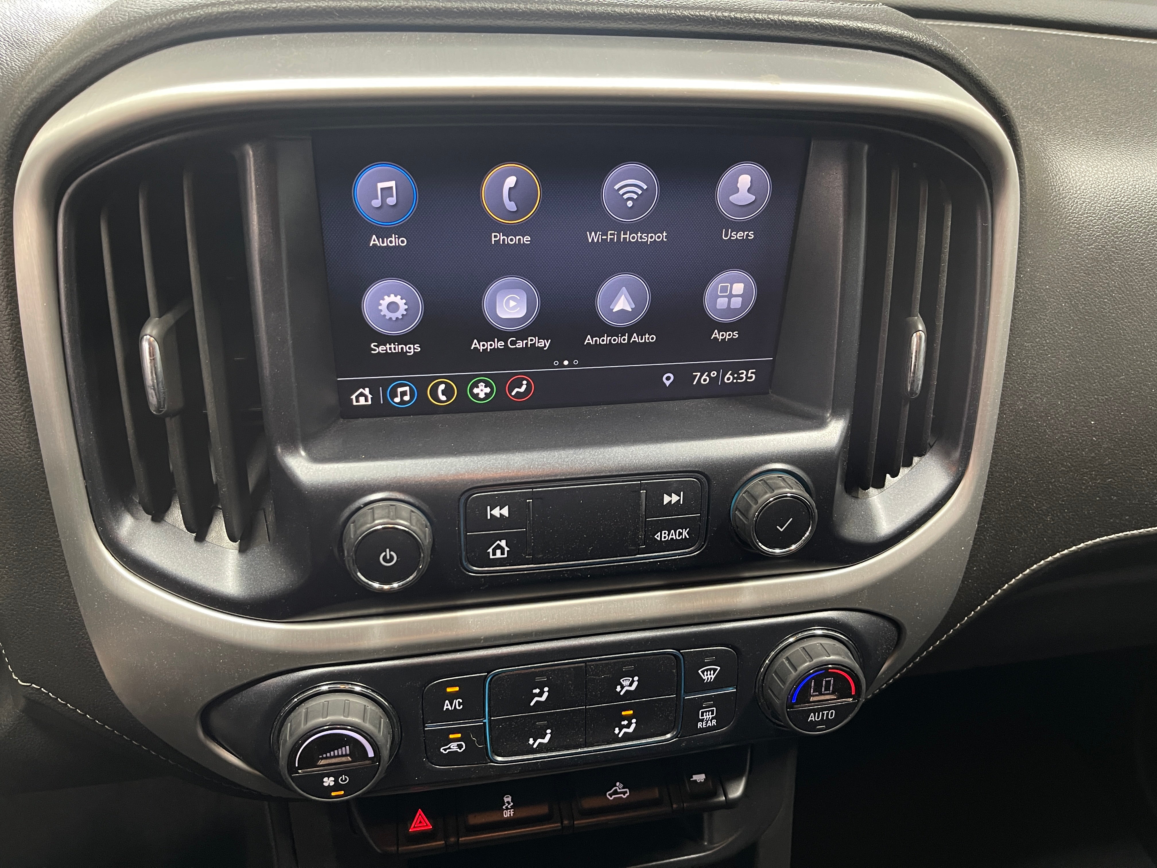 2019 GMC Canyon SLE 4