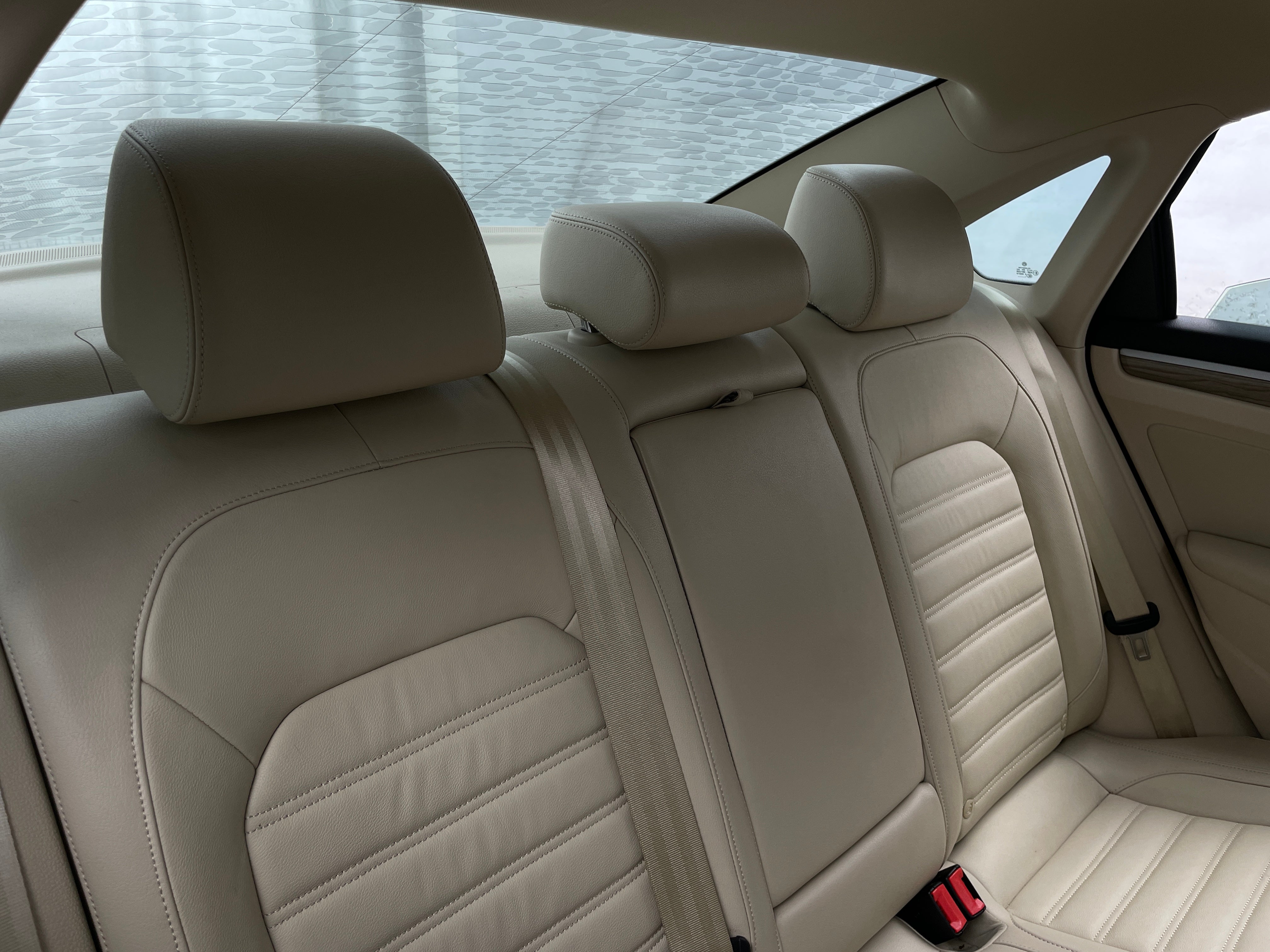 2018 Volkswagen Passat 2.0T 6