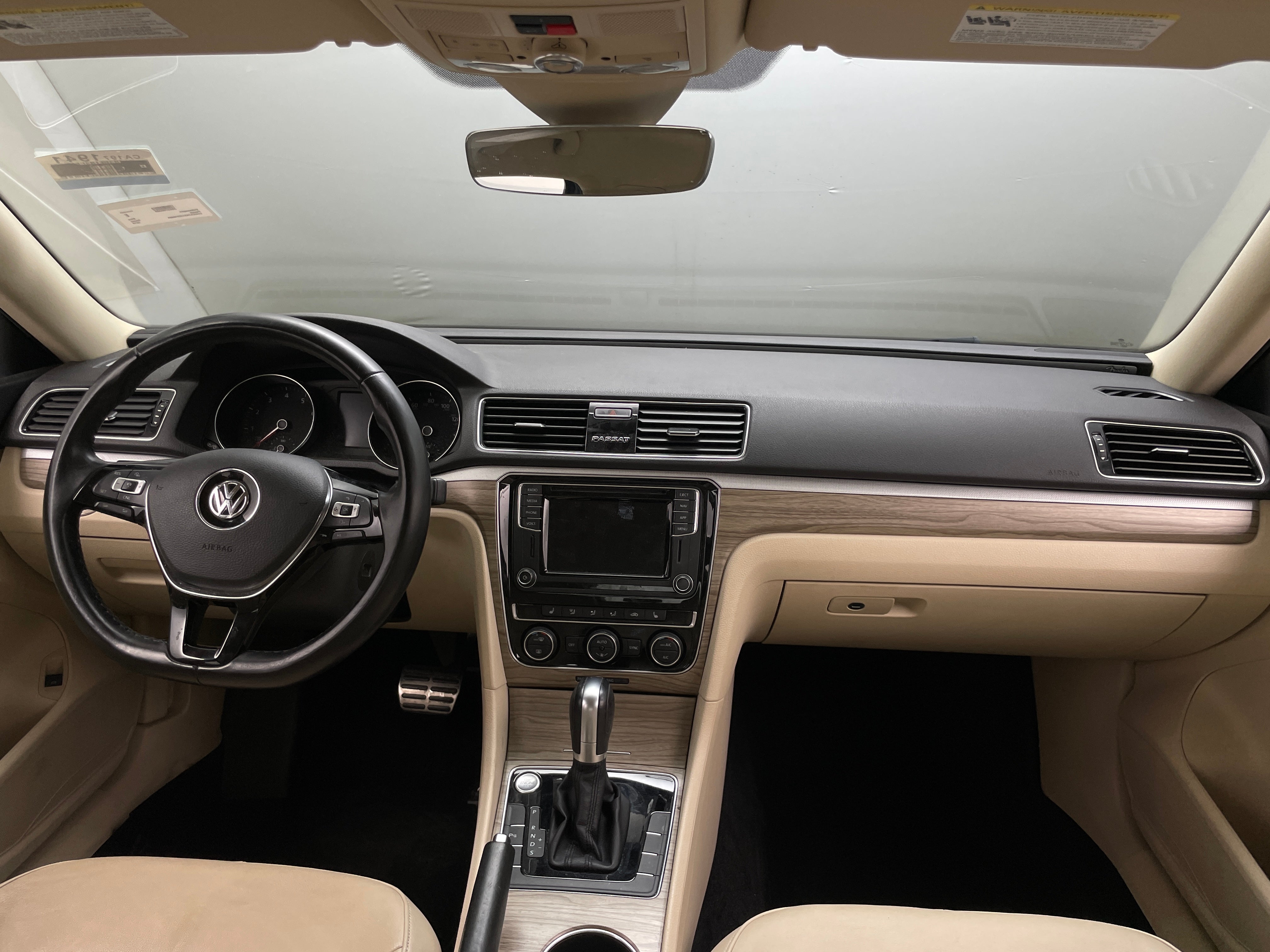 2018 Volkswagen Passat 2.0T 3