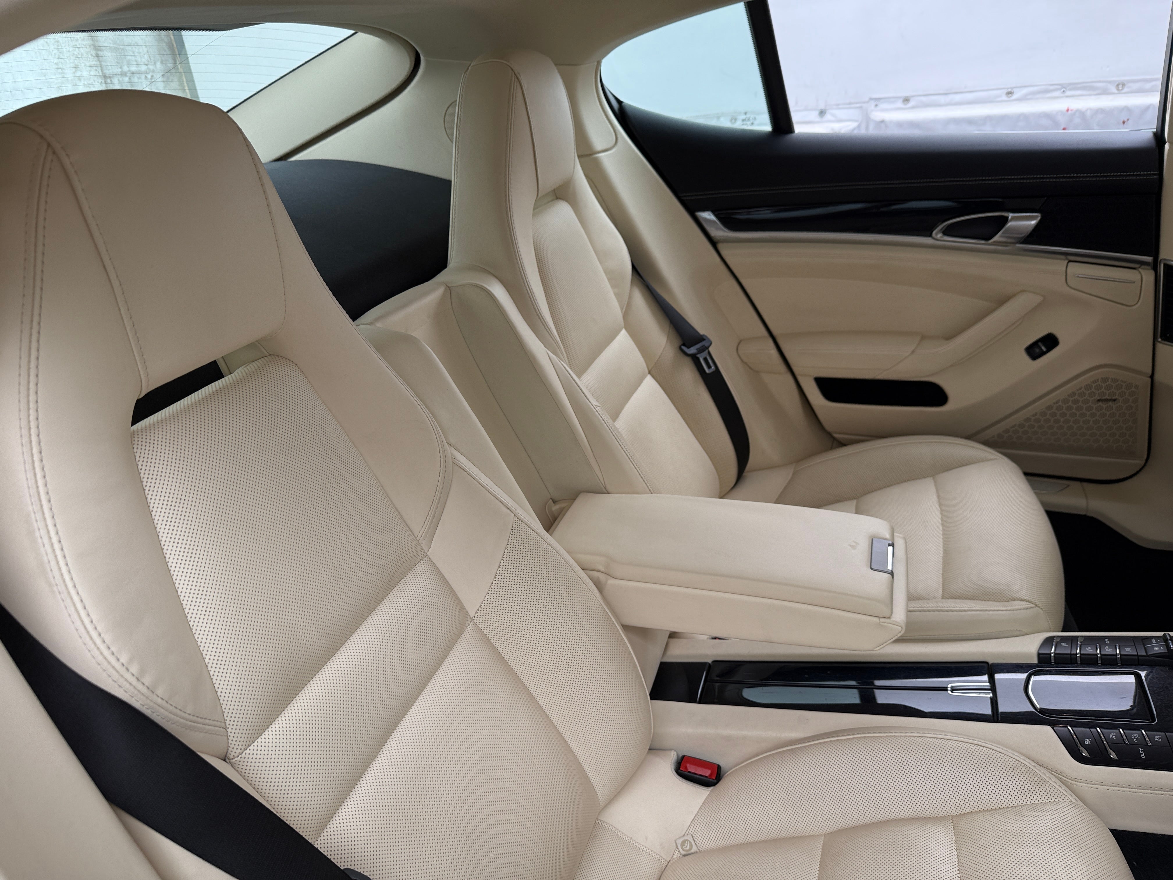 2015 Porsche Panamera S 5