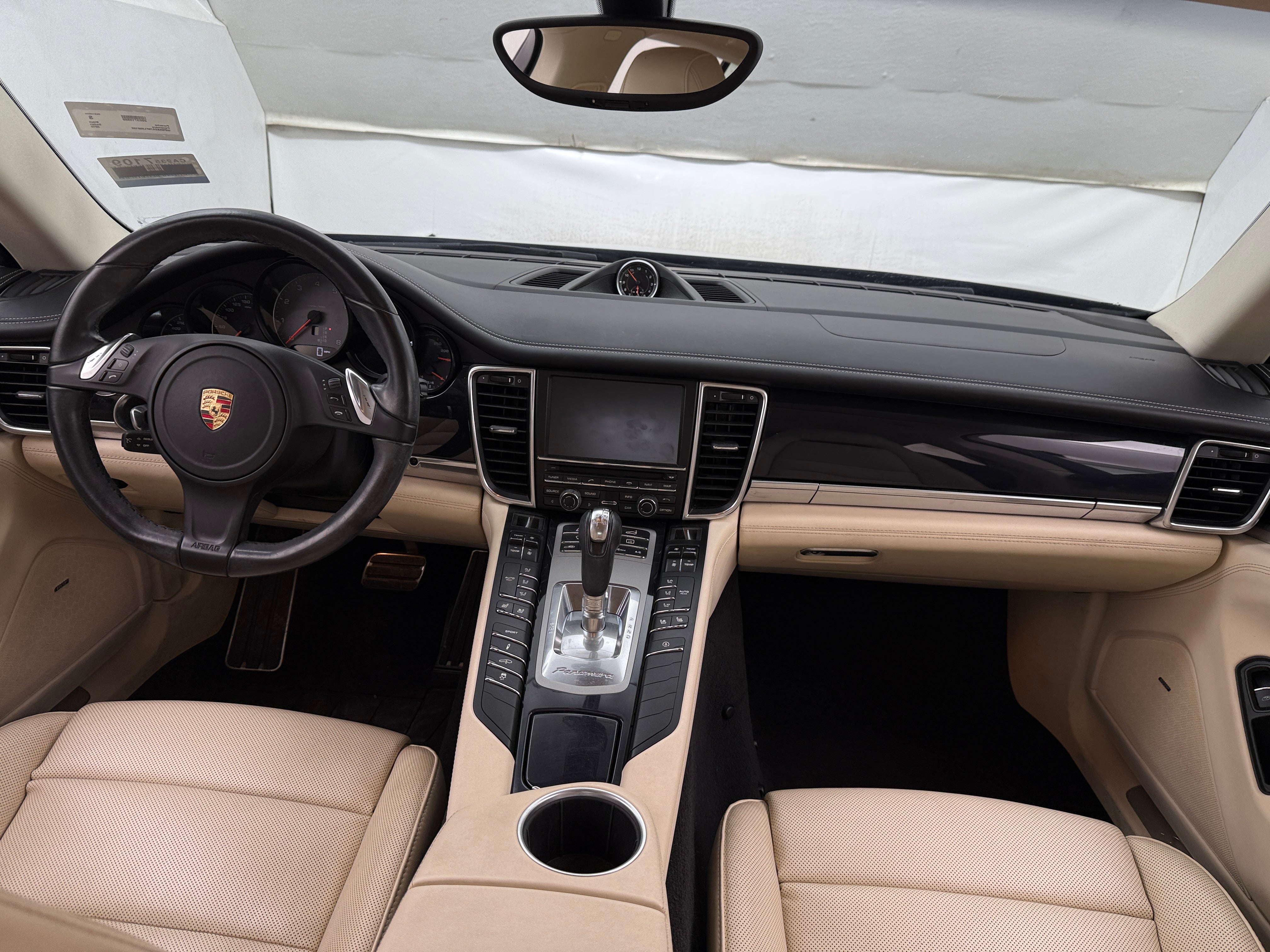 2015 Porsche Panamera S 2