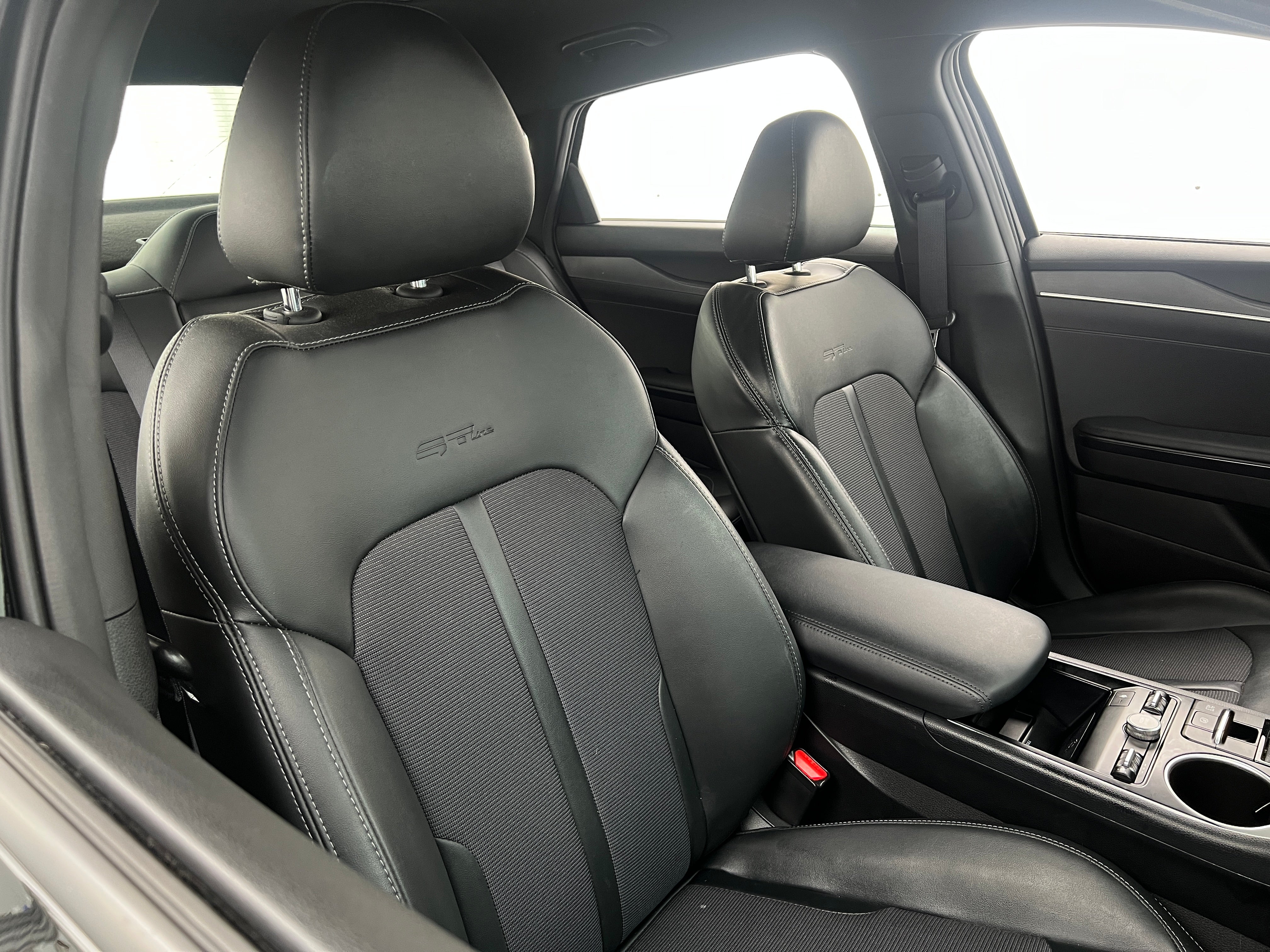 2023 Kia K5 GT-Line 2