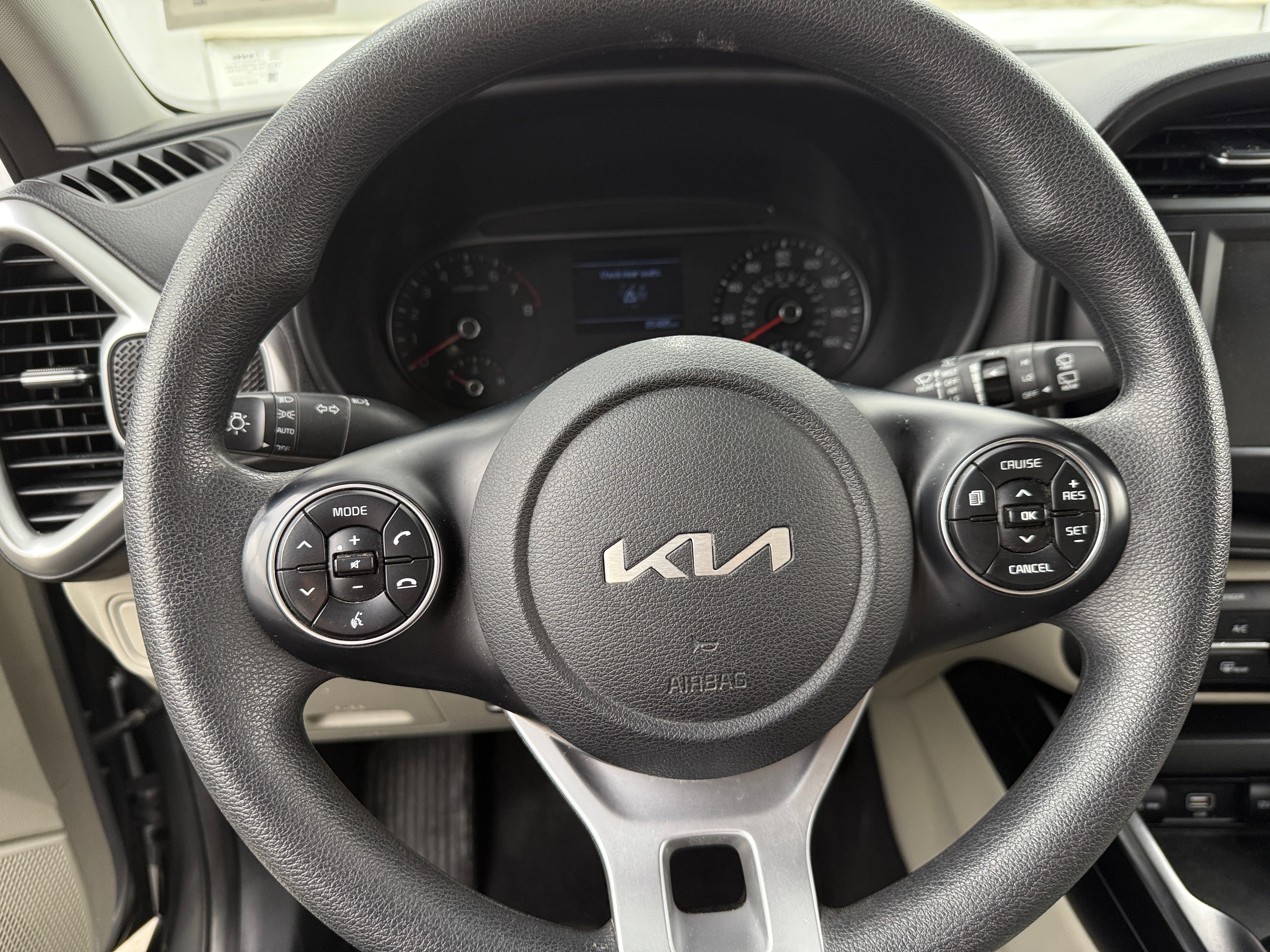 2022 Kia Soul LX 5