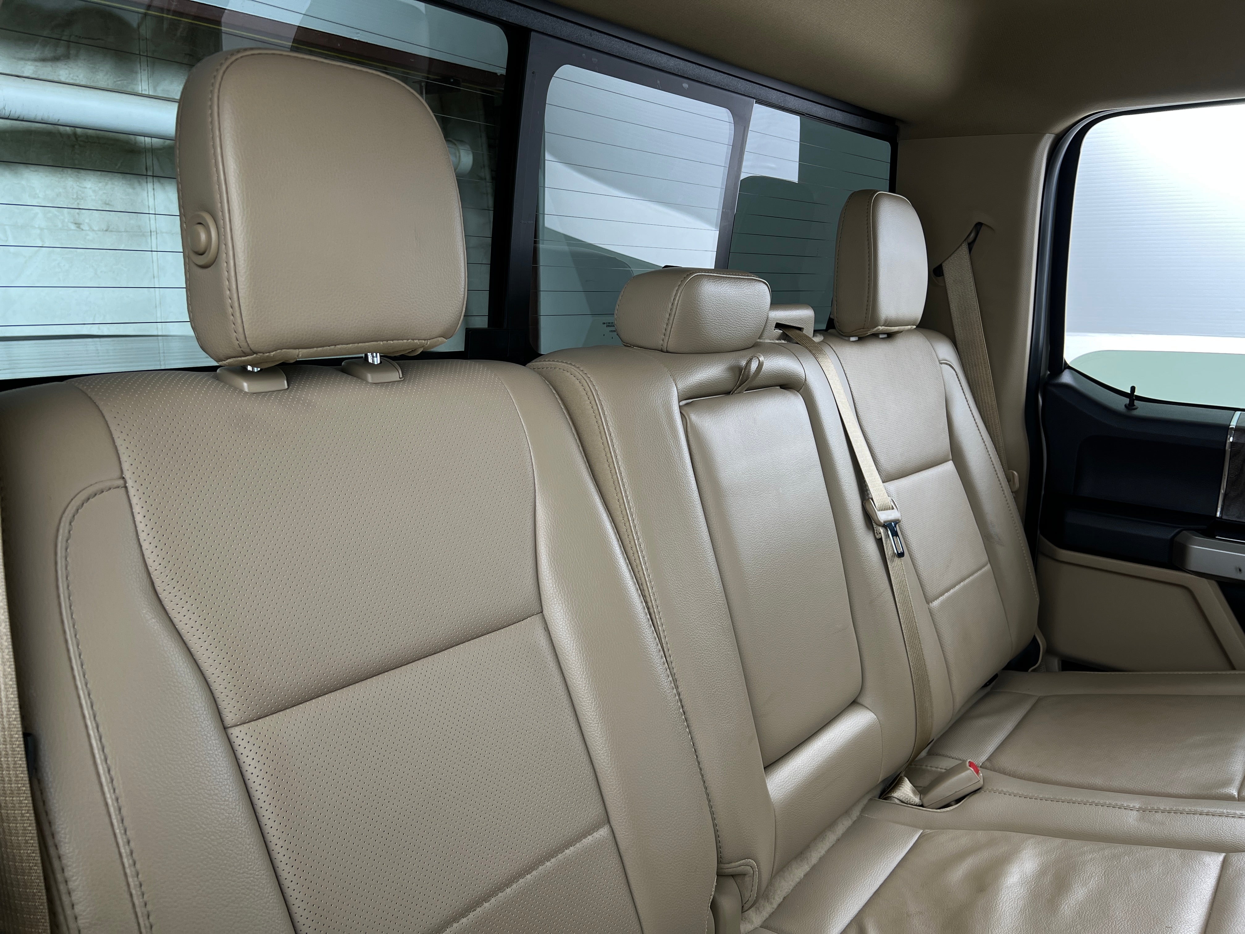 2017 Ford Econoline E-250 5