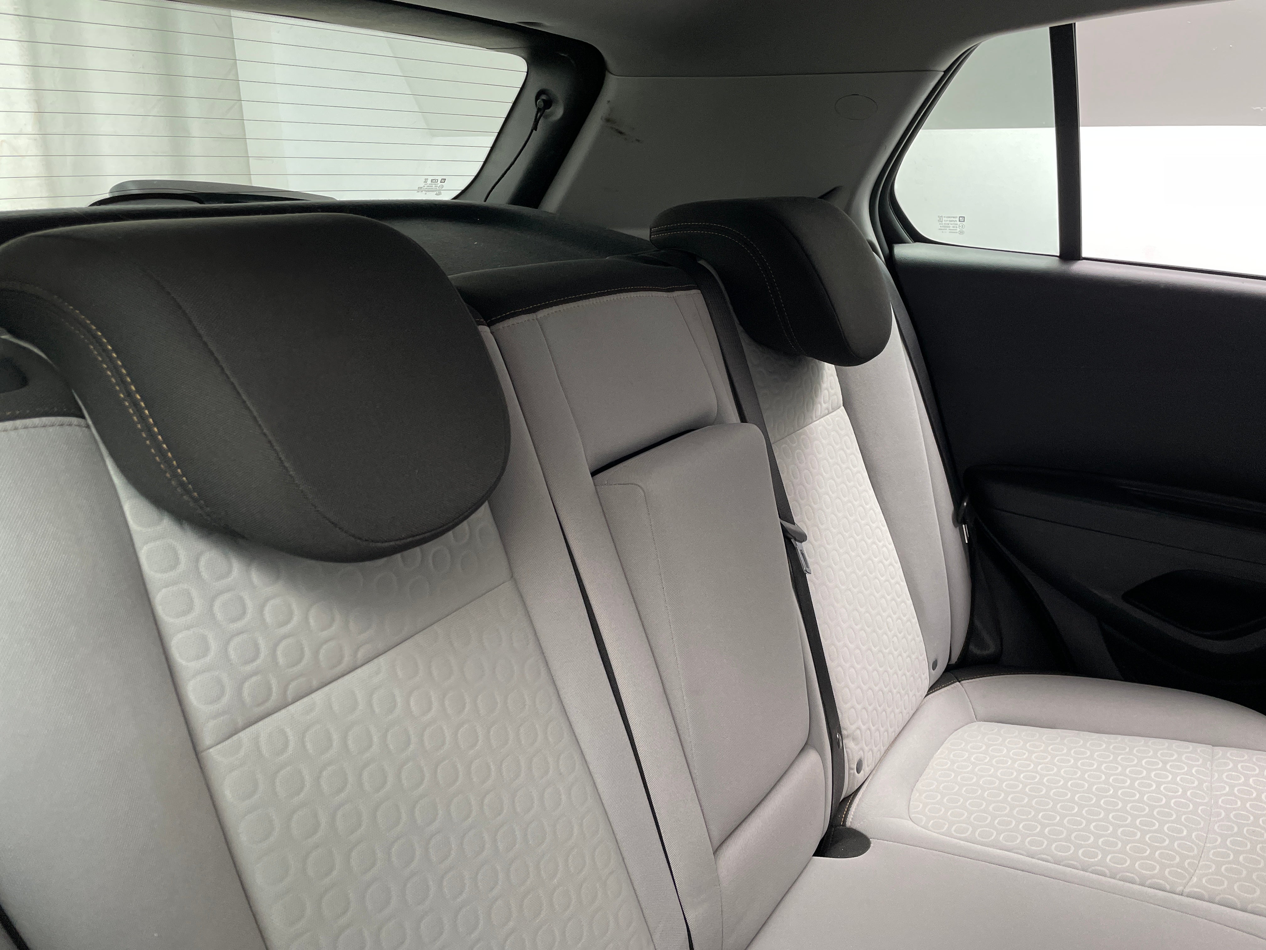 2021 Chevrolet Trax LS 6