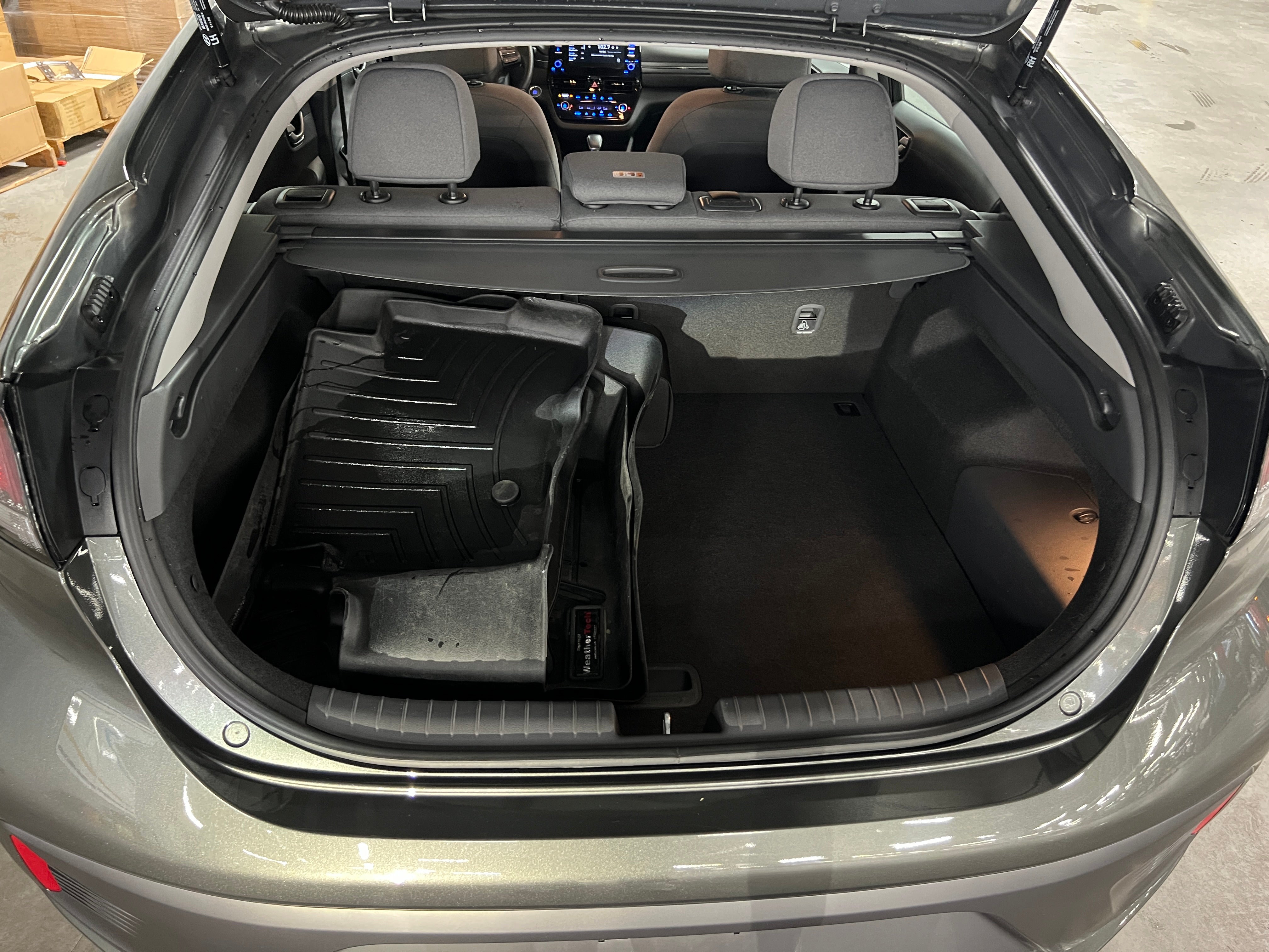2022 Hyundai Ioniq SE 7