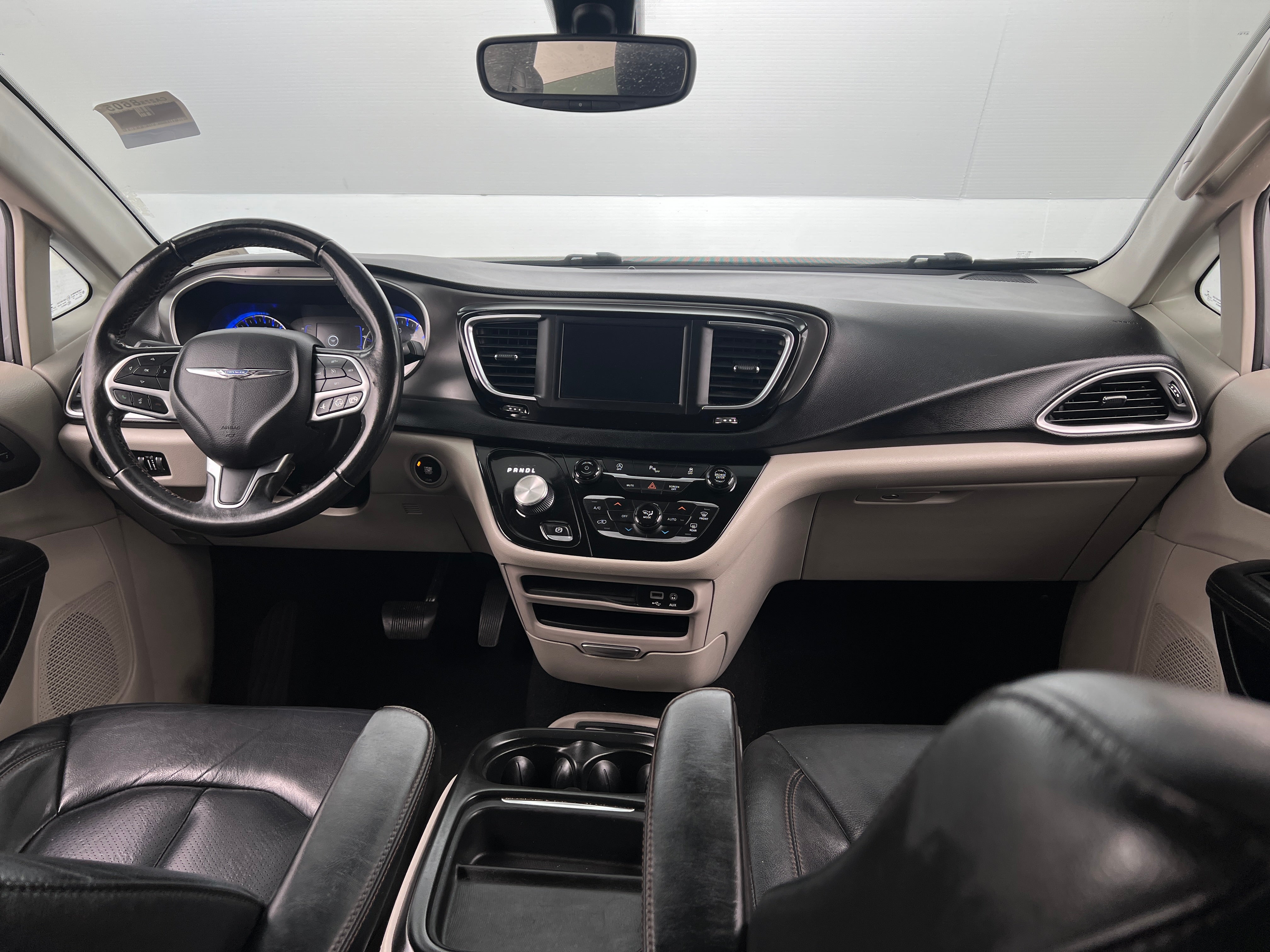 2020 Chrysler Pacifica Touring L 2