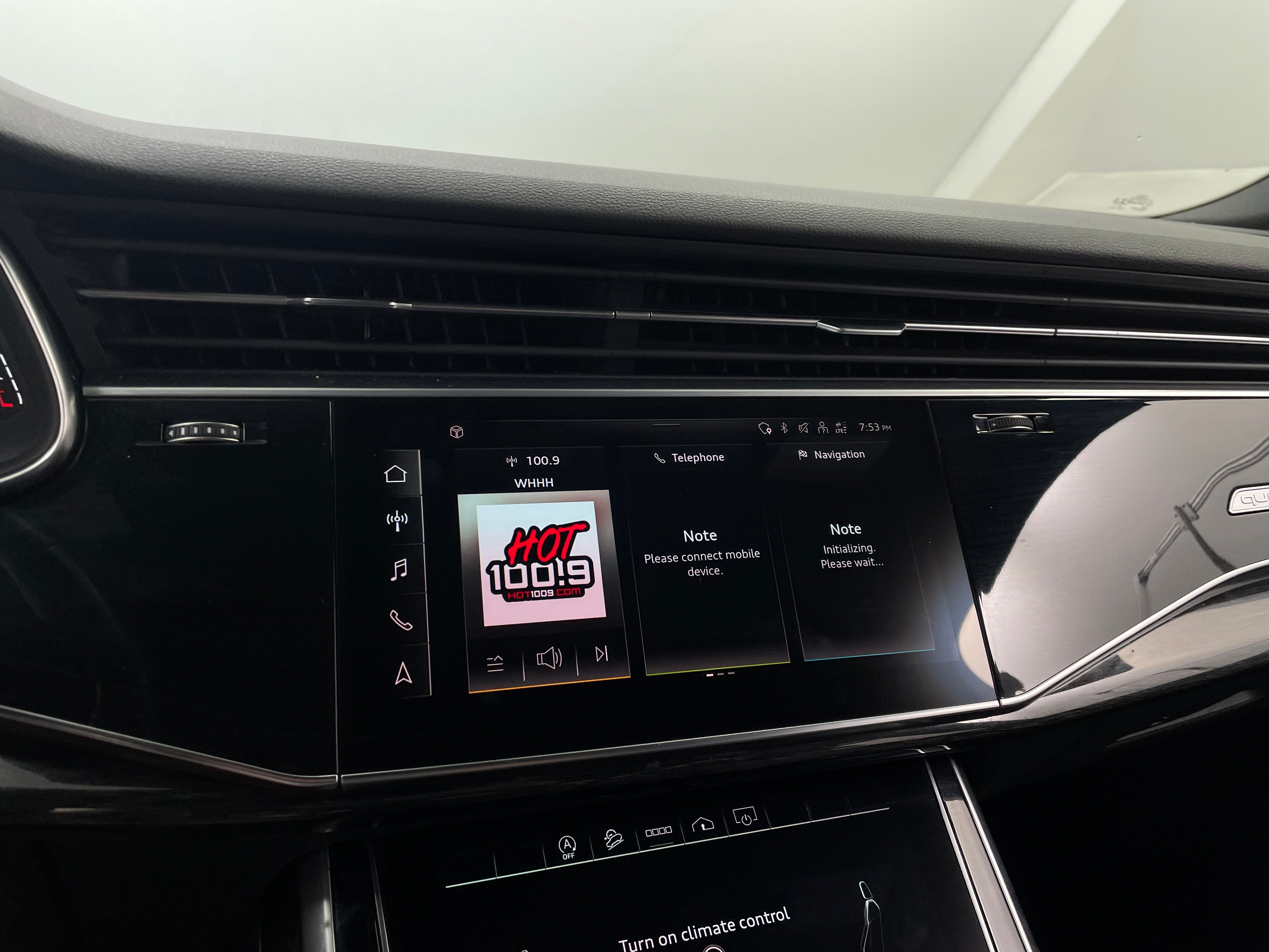 2021 Audi Q7 Premium 3