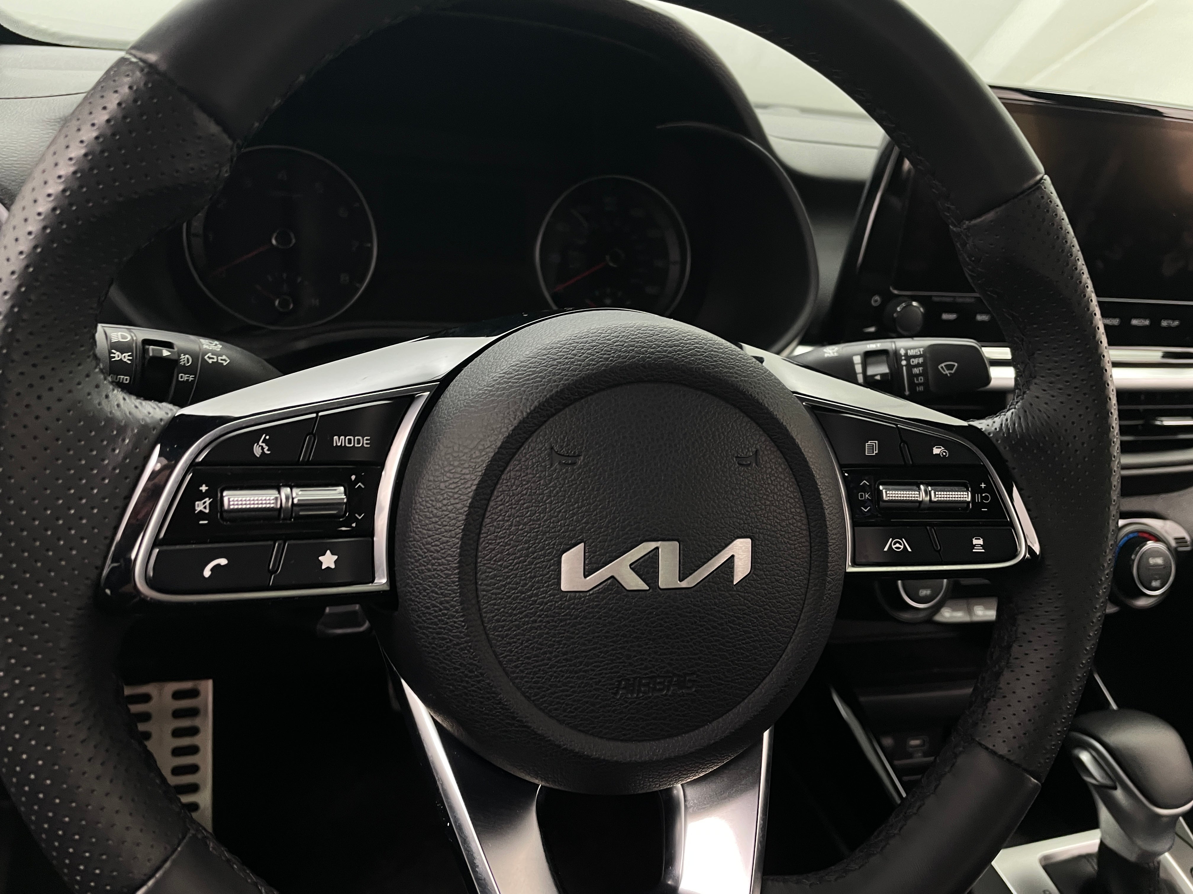 2024 Kia Forte GT-Line 5
