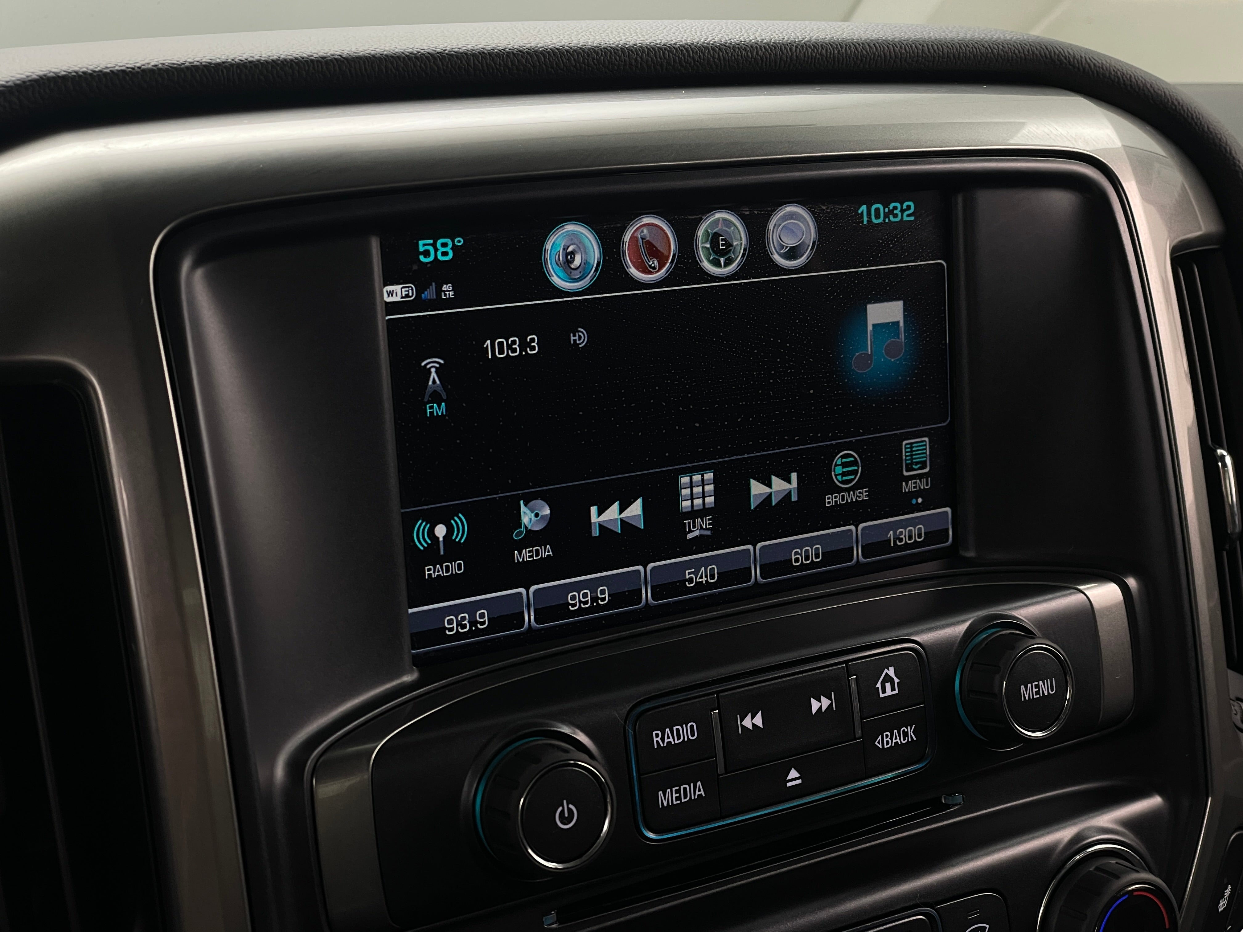 2017 Chevrolet Silverado 1500 LT Z71 4