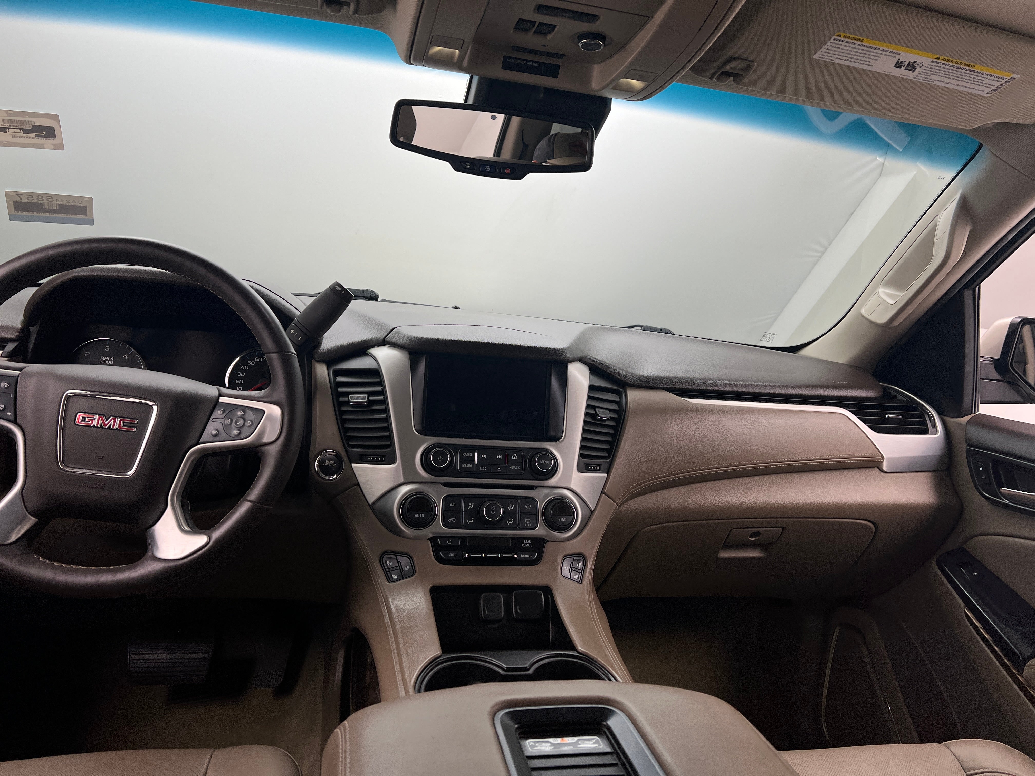 2017 GMC Yukon SLT 2