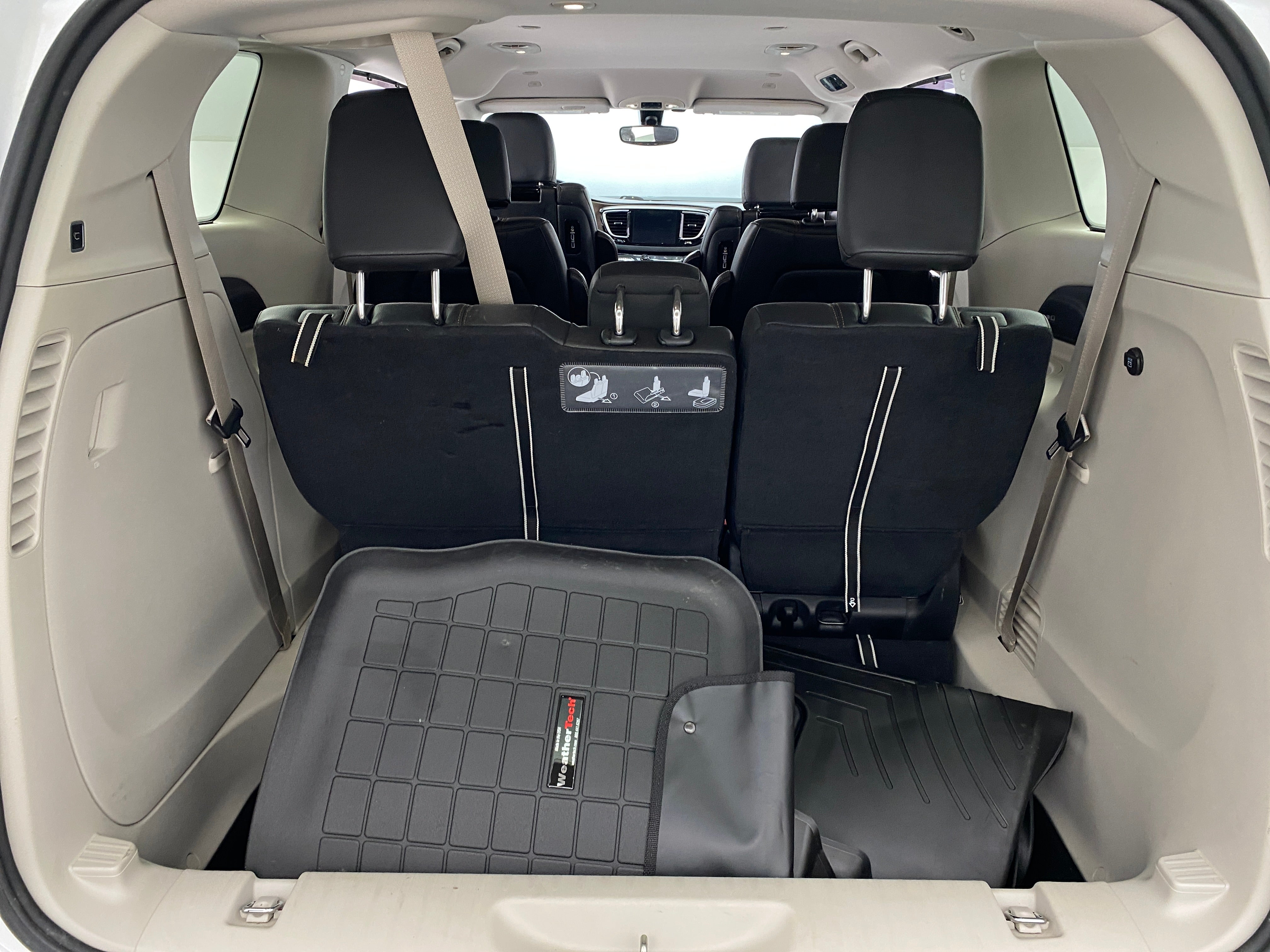 2018 Chrysler Pacifica  6