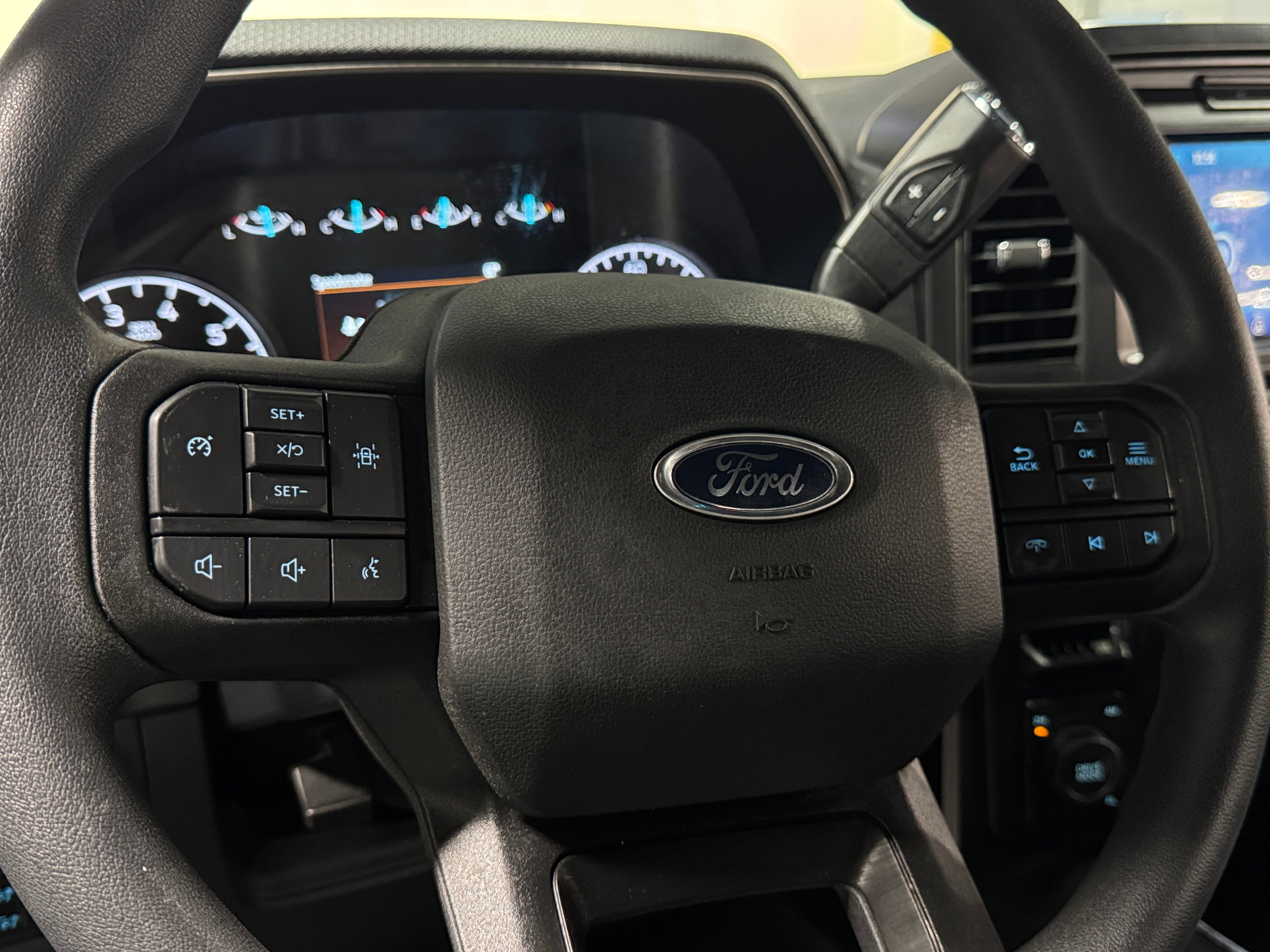 2021 Ford Econoline E-150 5
