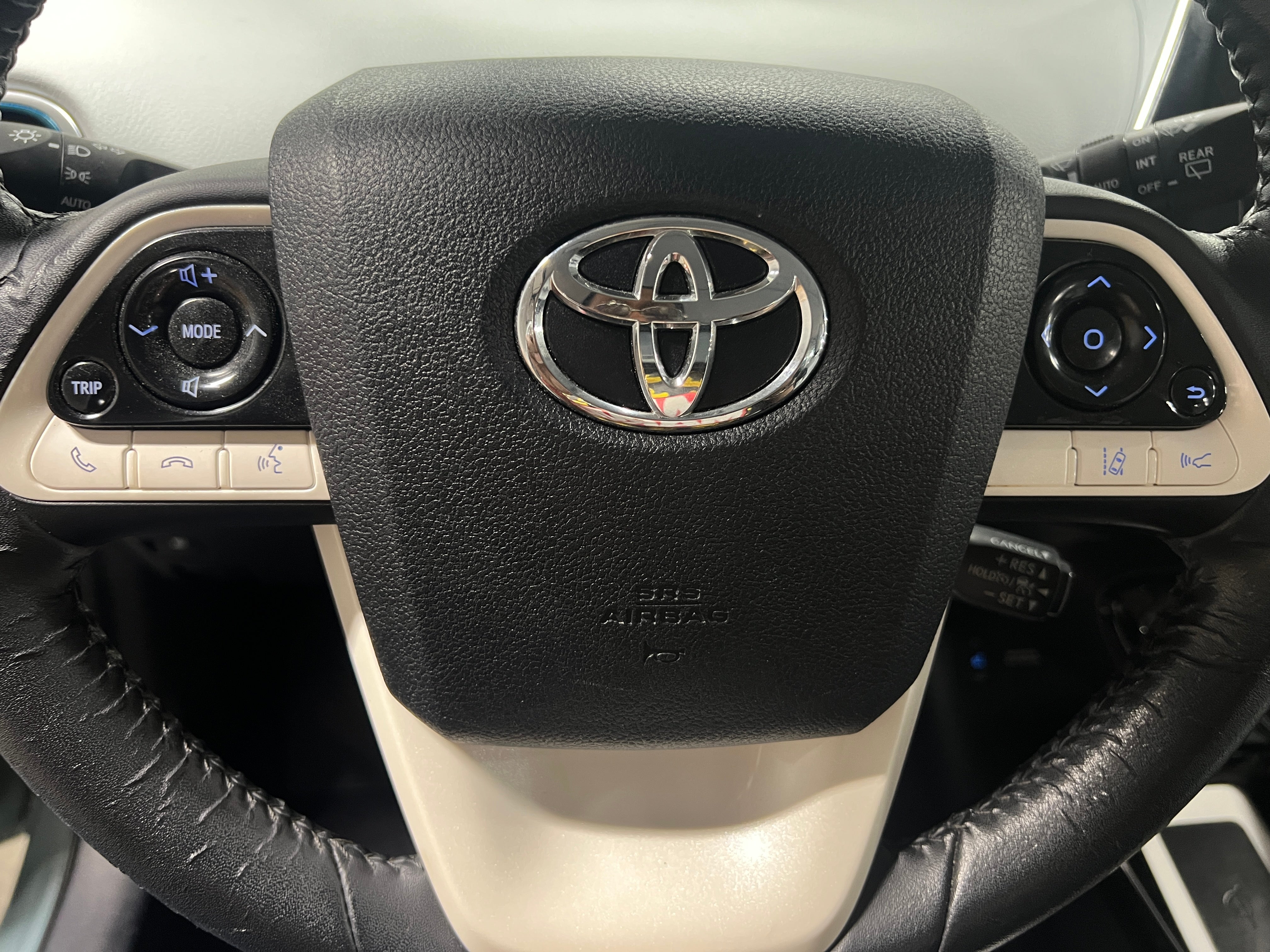 2016 Toyota Prius Four 4
