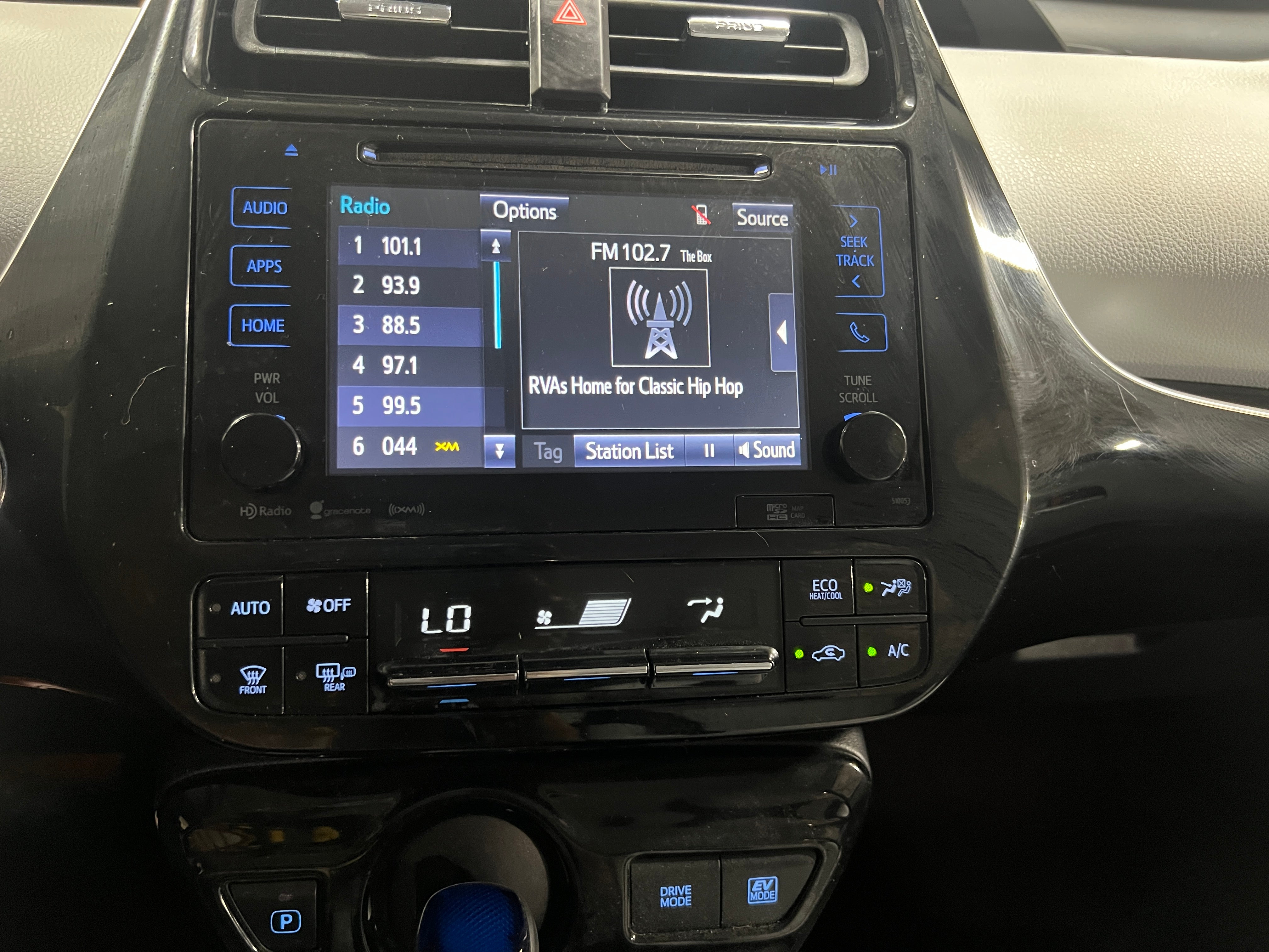 2016 Toyota Prius Four 3