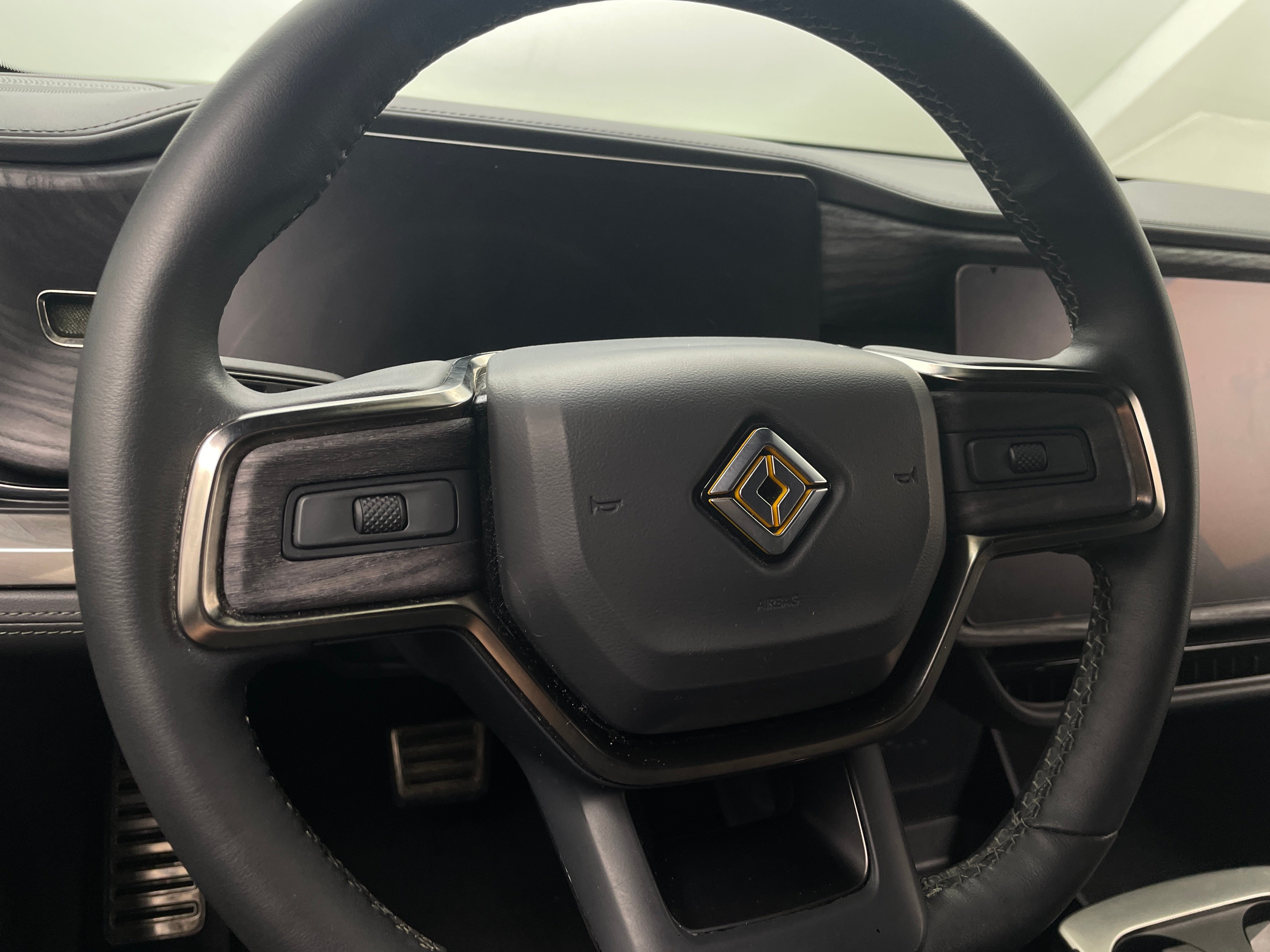 2022 Rivian R1S Launch Edition 4