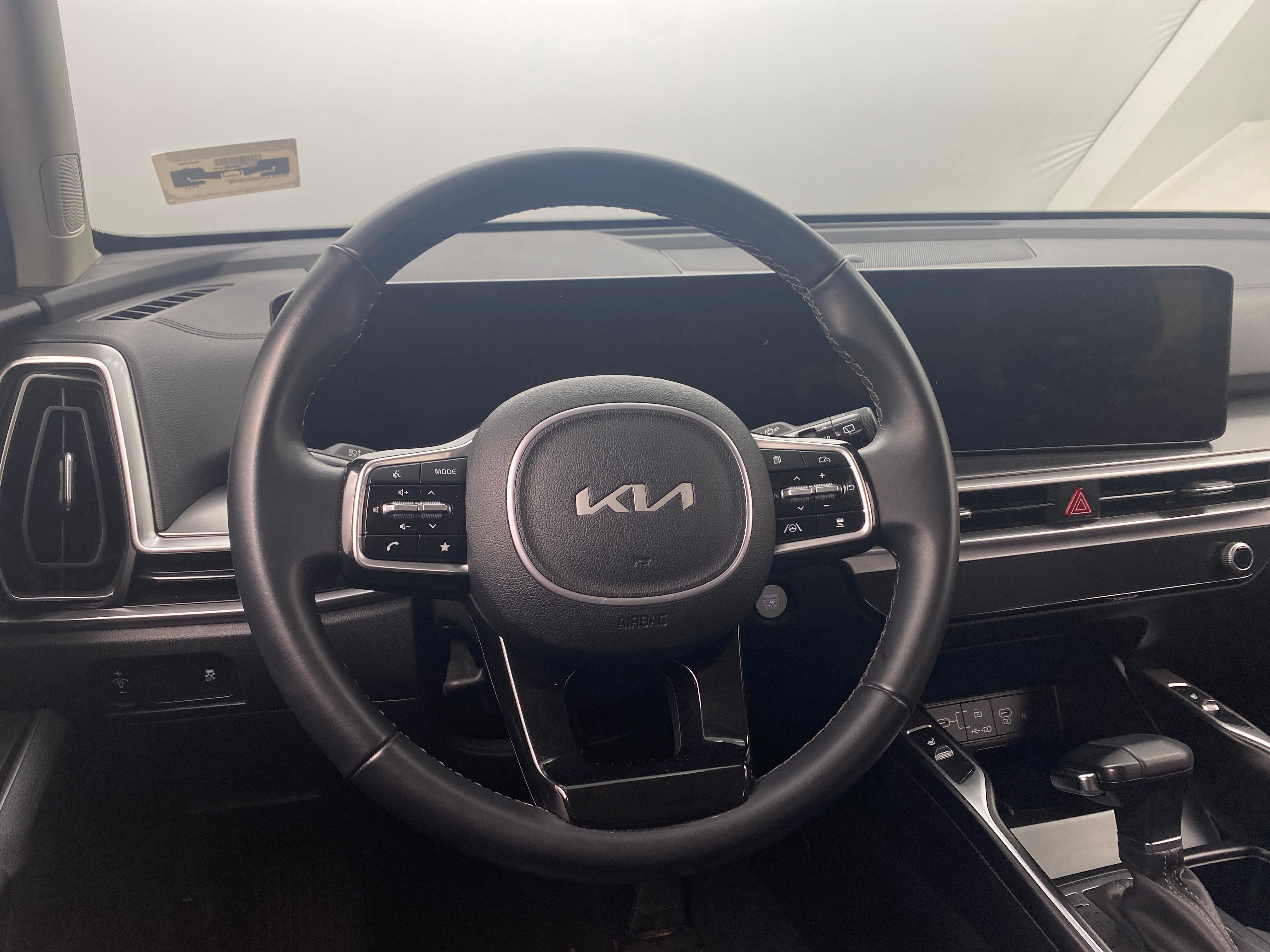 2024 Kia Sorento S 5