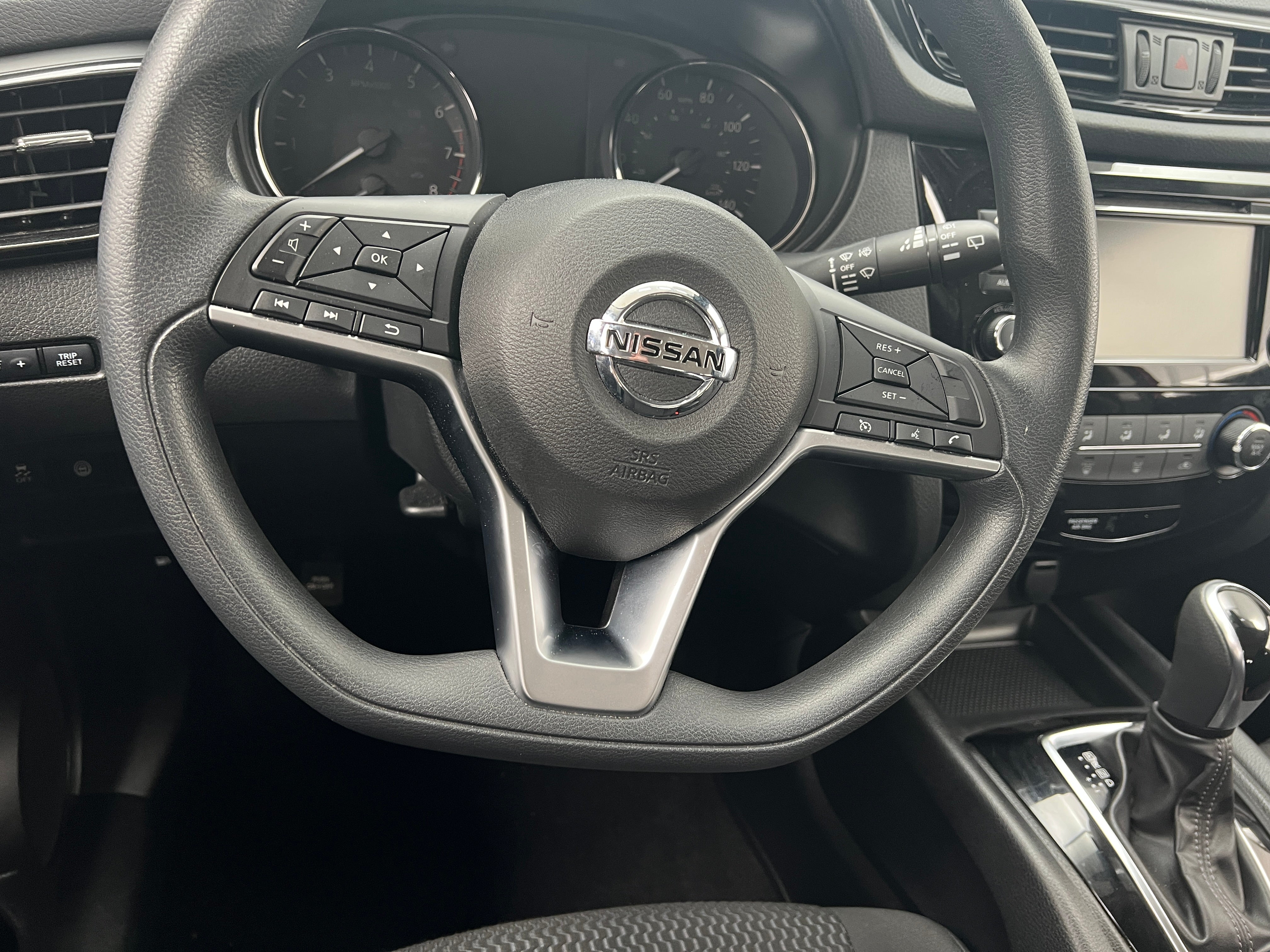 2020 Nissan Rogue Sport S 5