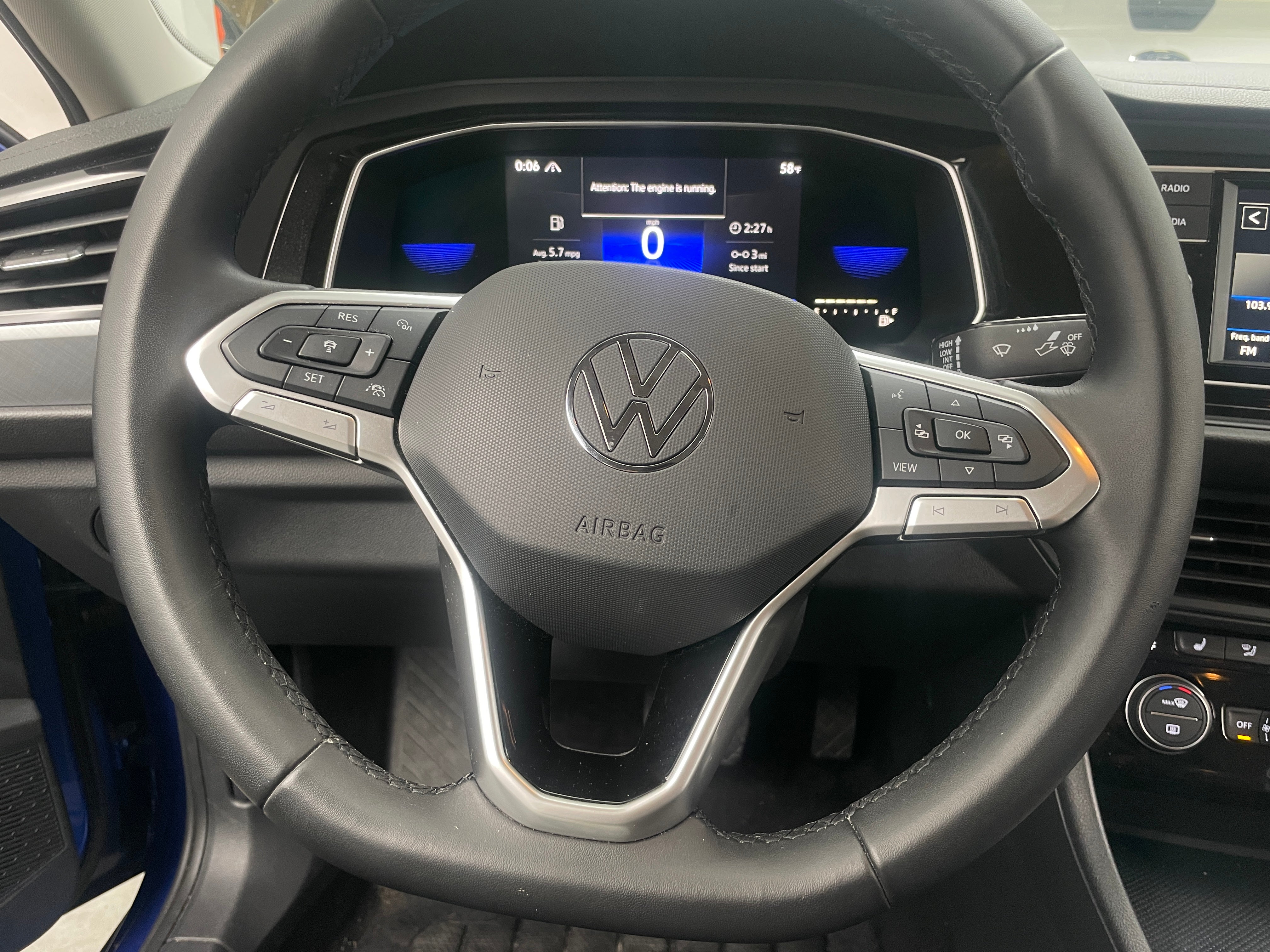 2022 Volkswagen Jetta SE 4