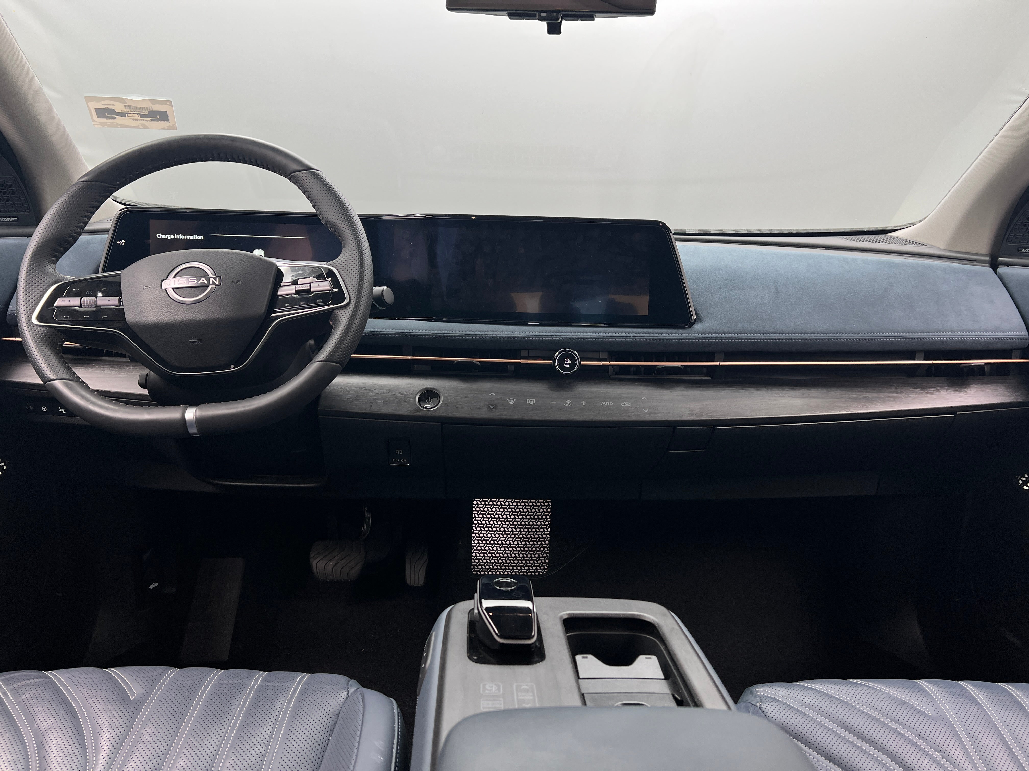 2023 Nissan Ariya Platinum+ 2