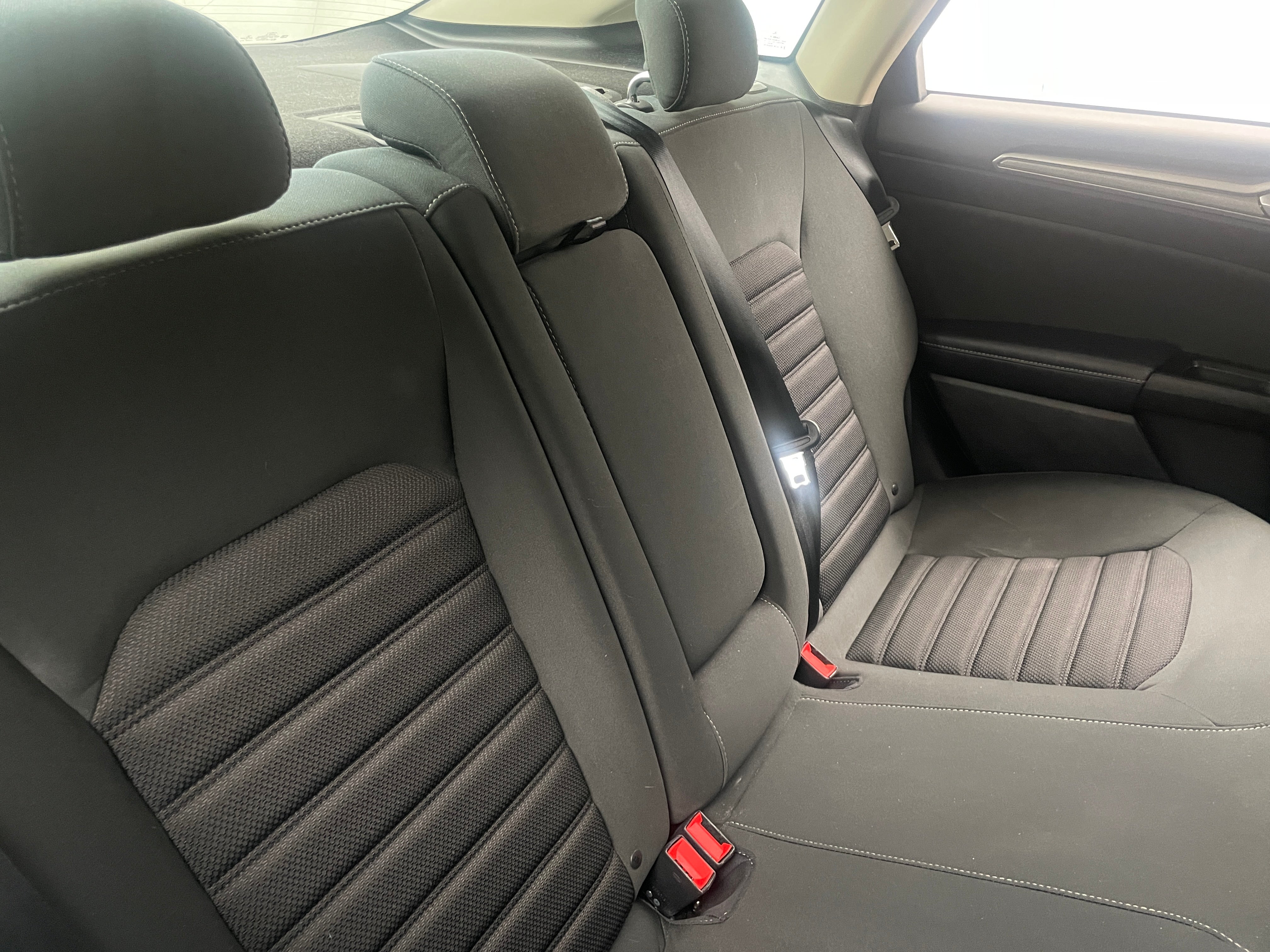 2017 Ford Fusion SE 6