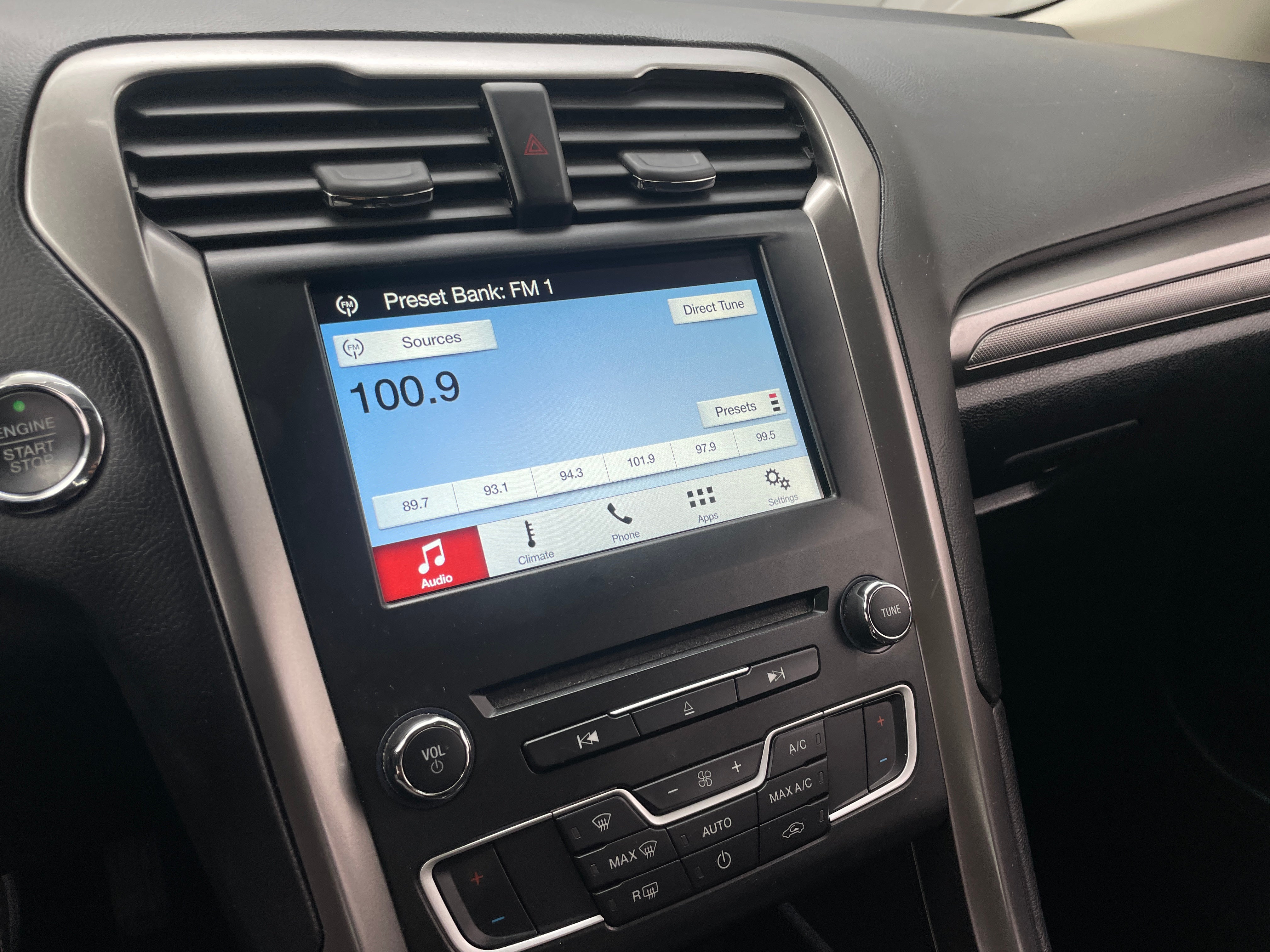 2017 Ford Fusion SE 4