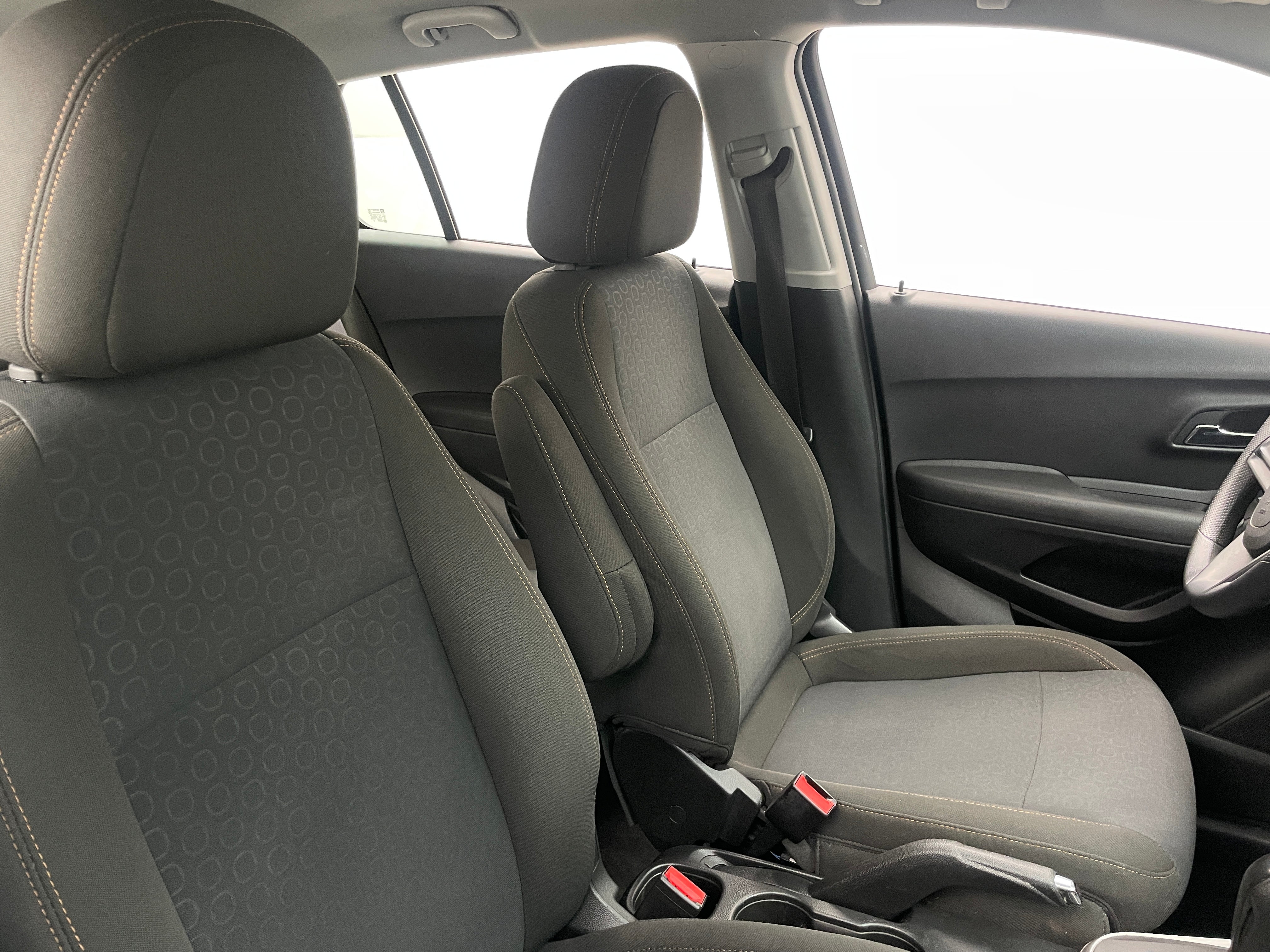 2018 Chevrolet Trax LS 2