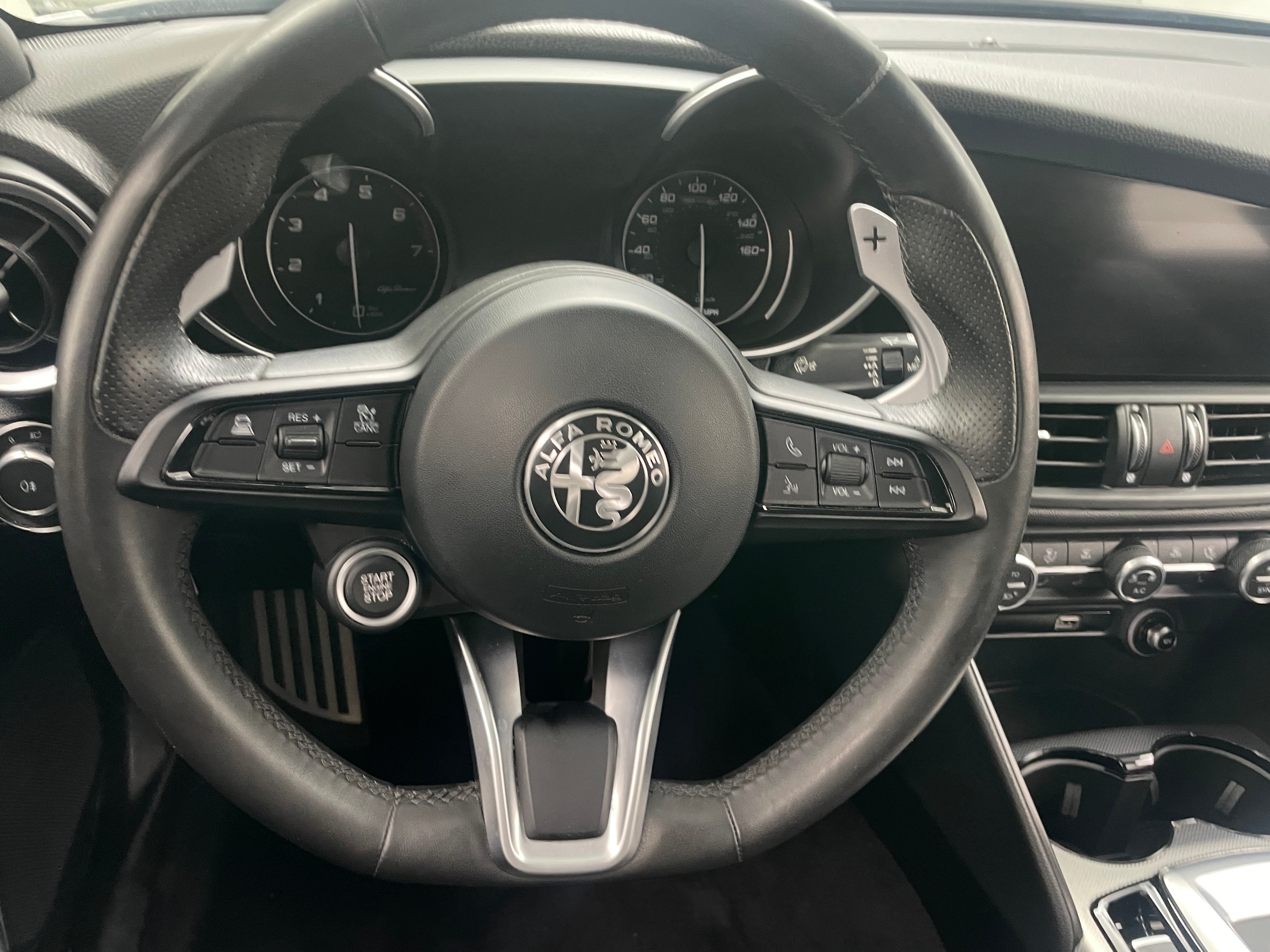 2022 Alfa Romeo Giulia Veloce 4