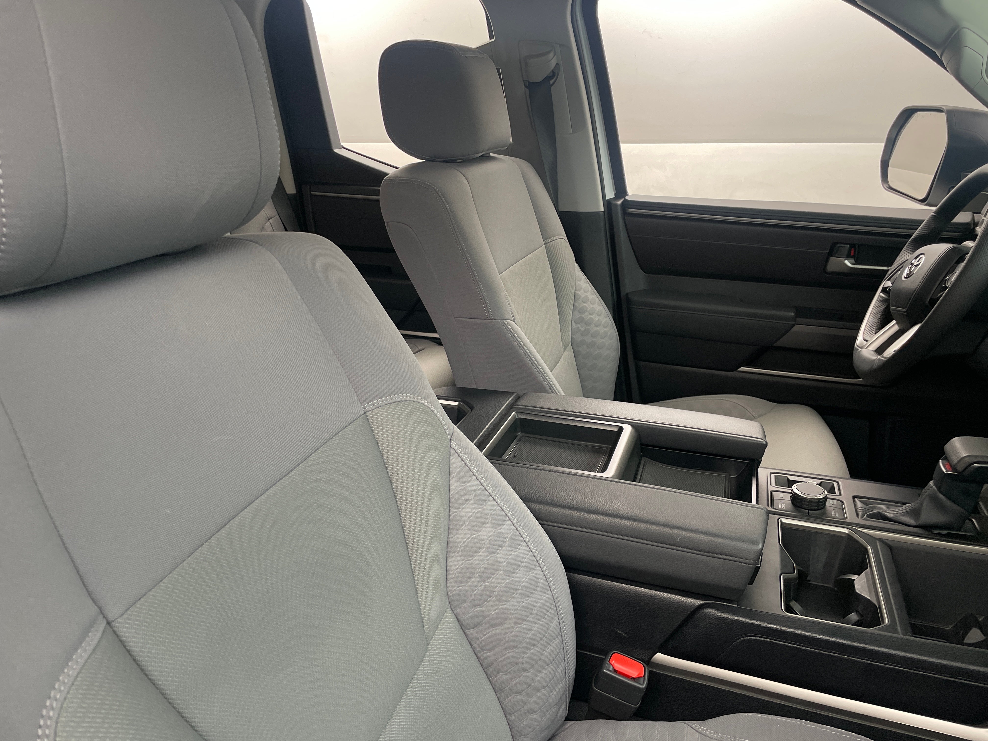 2023 Toyota Tundra SR5 2