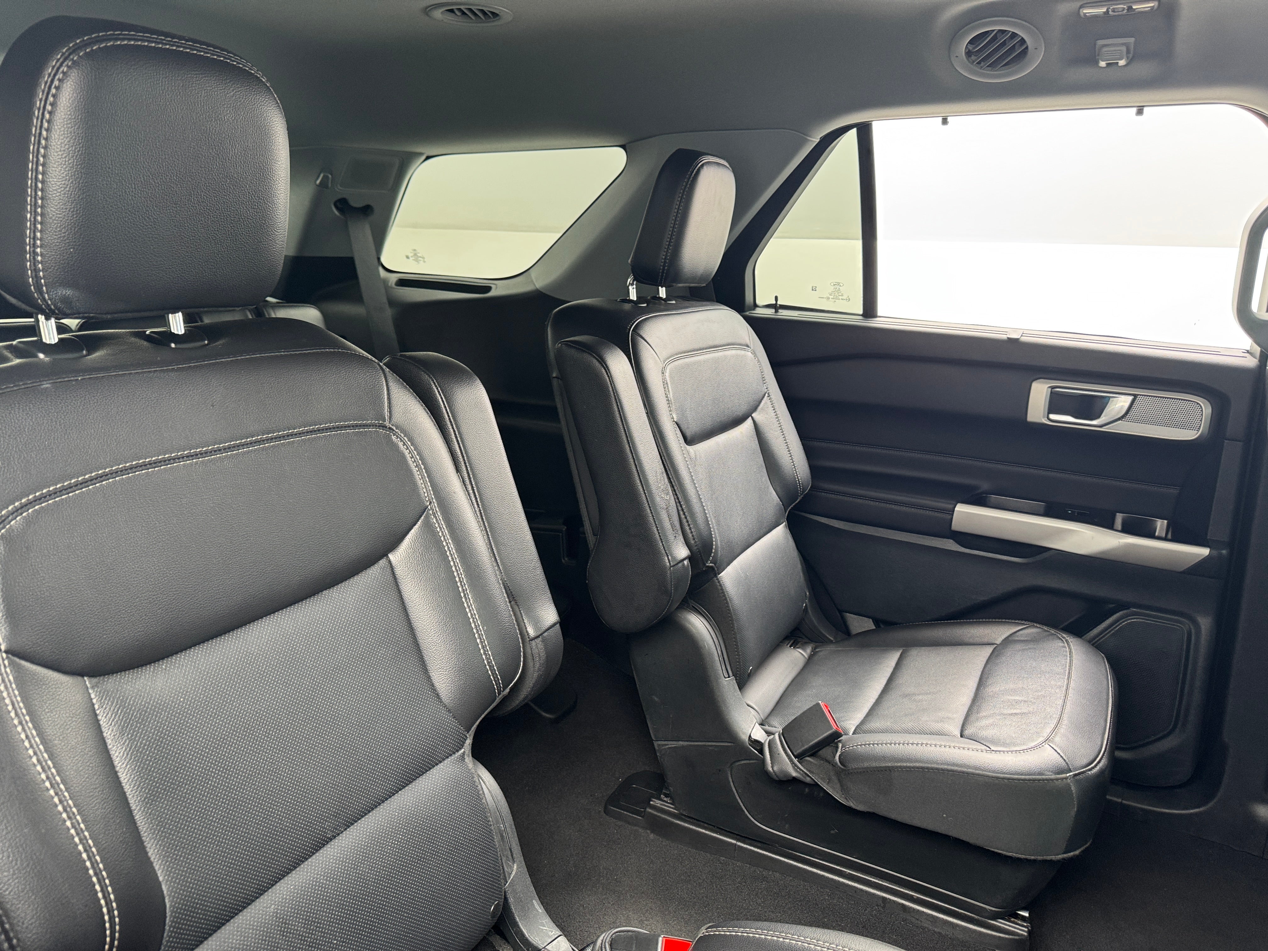 2023 Ford Explorer Limited 5