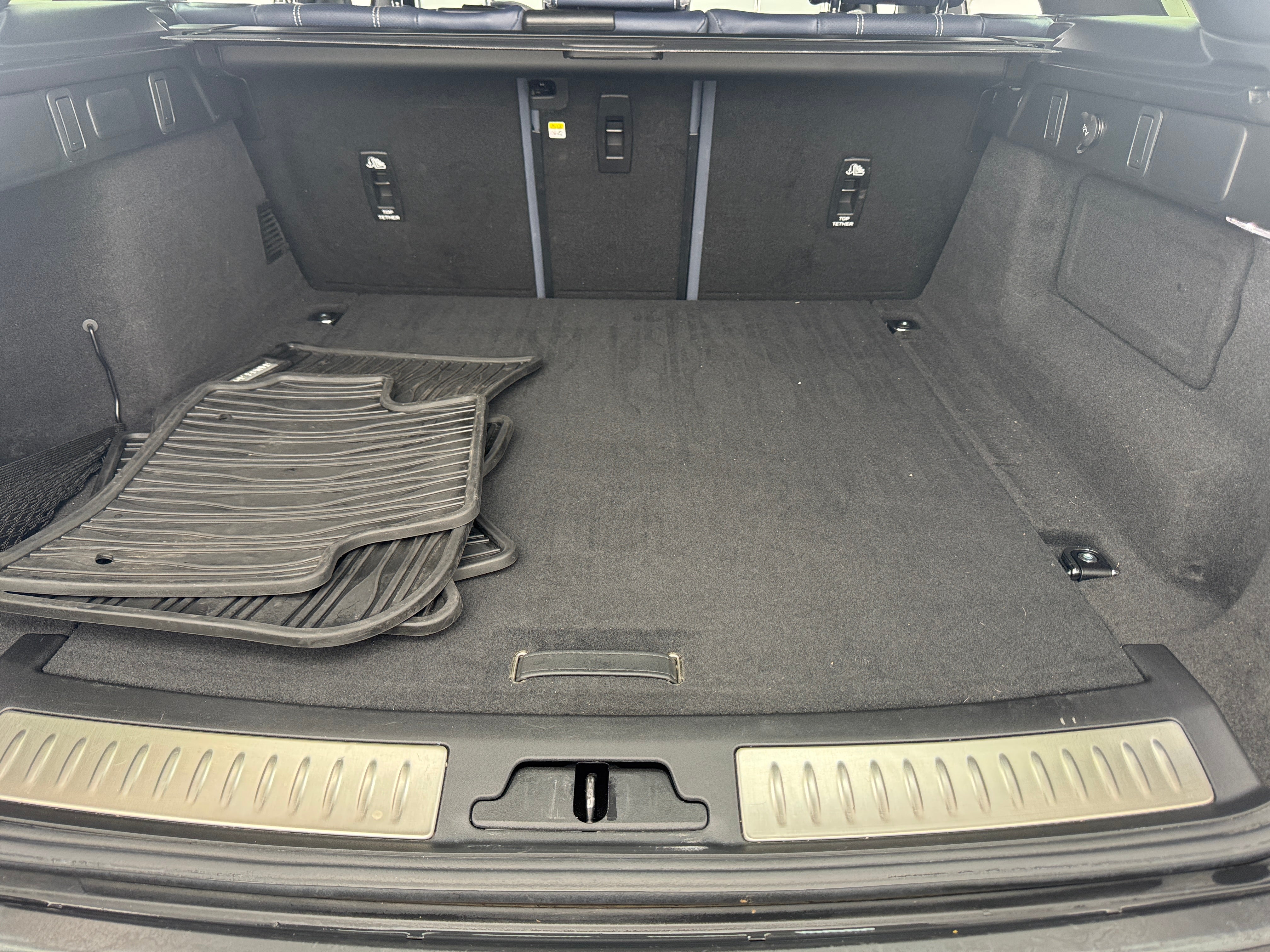2021 Land Rover Range Rover Velar R-Dynamic S 6