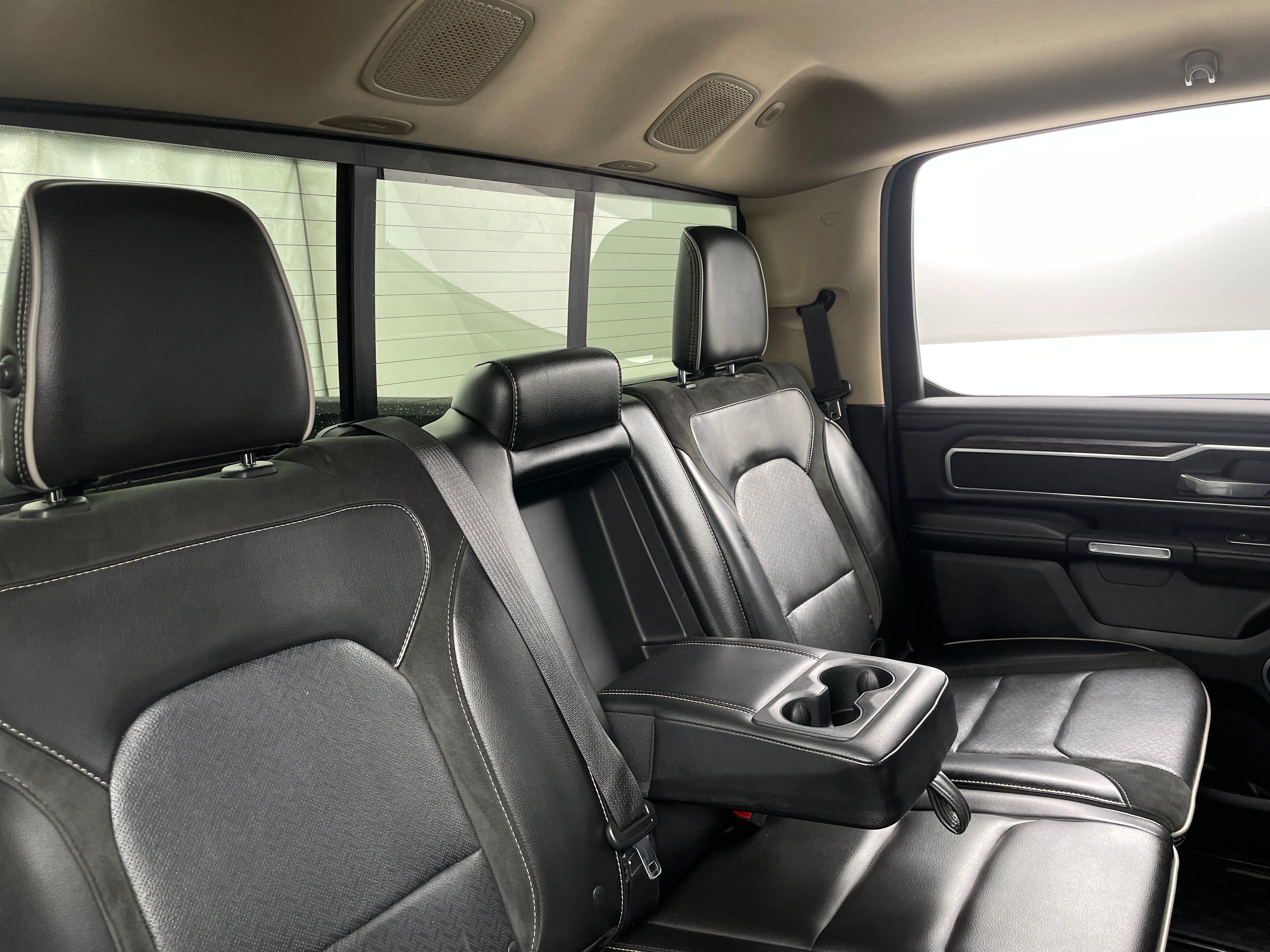 2019 RAM 1500 Laramie 5