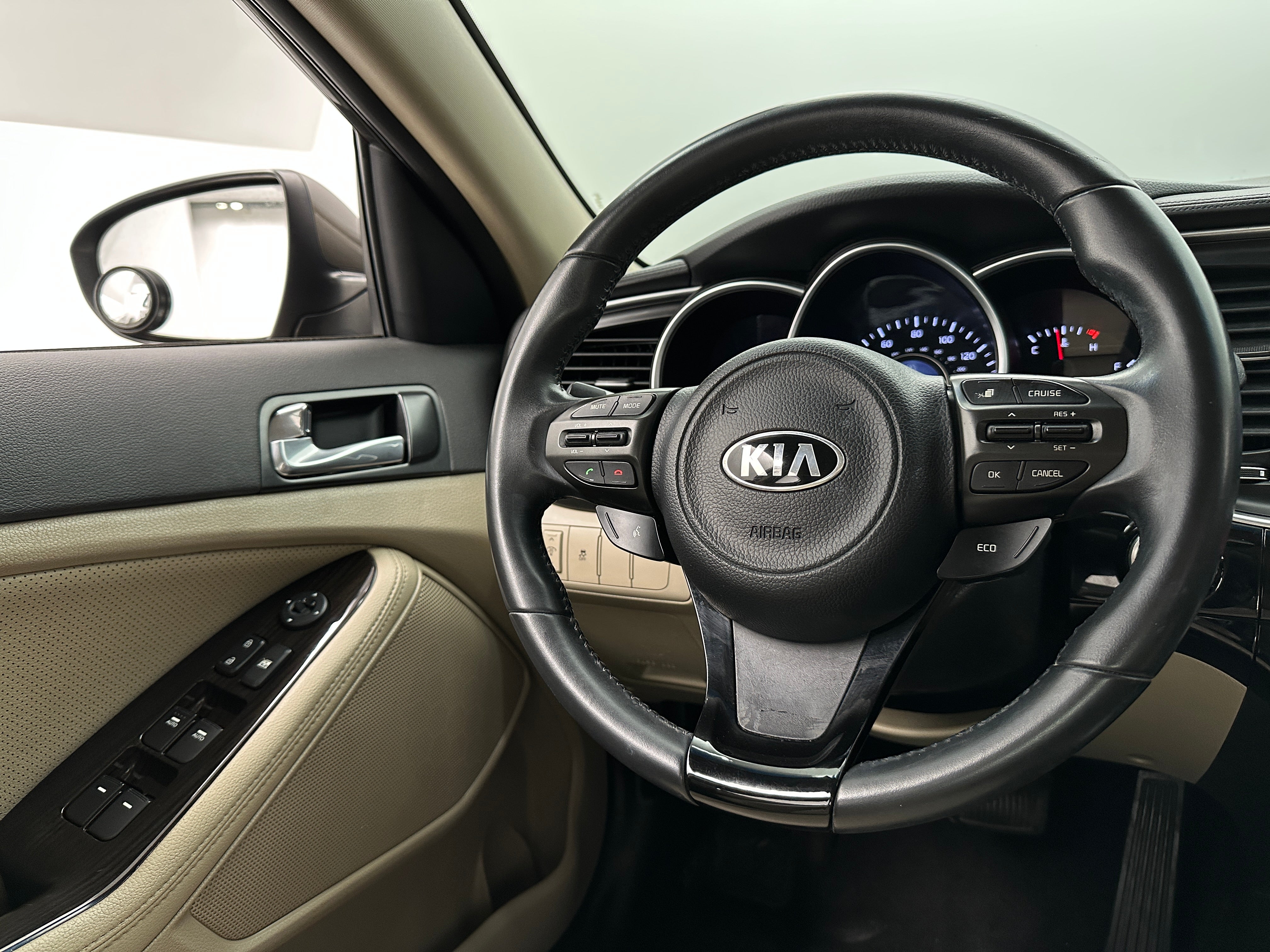2015 Kia Optima EX 4