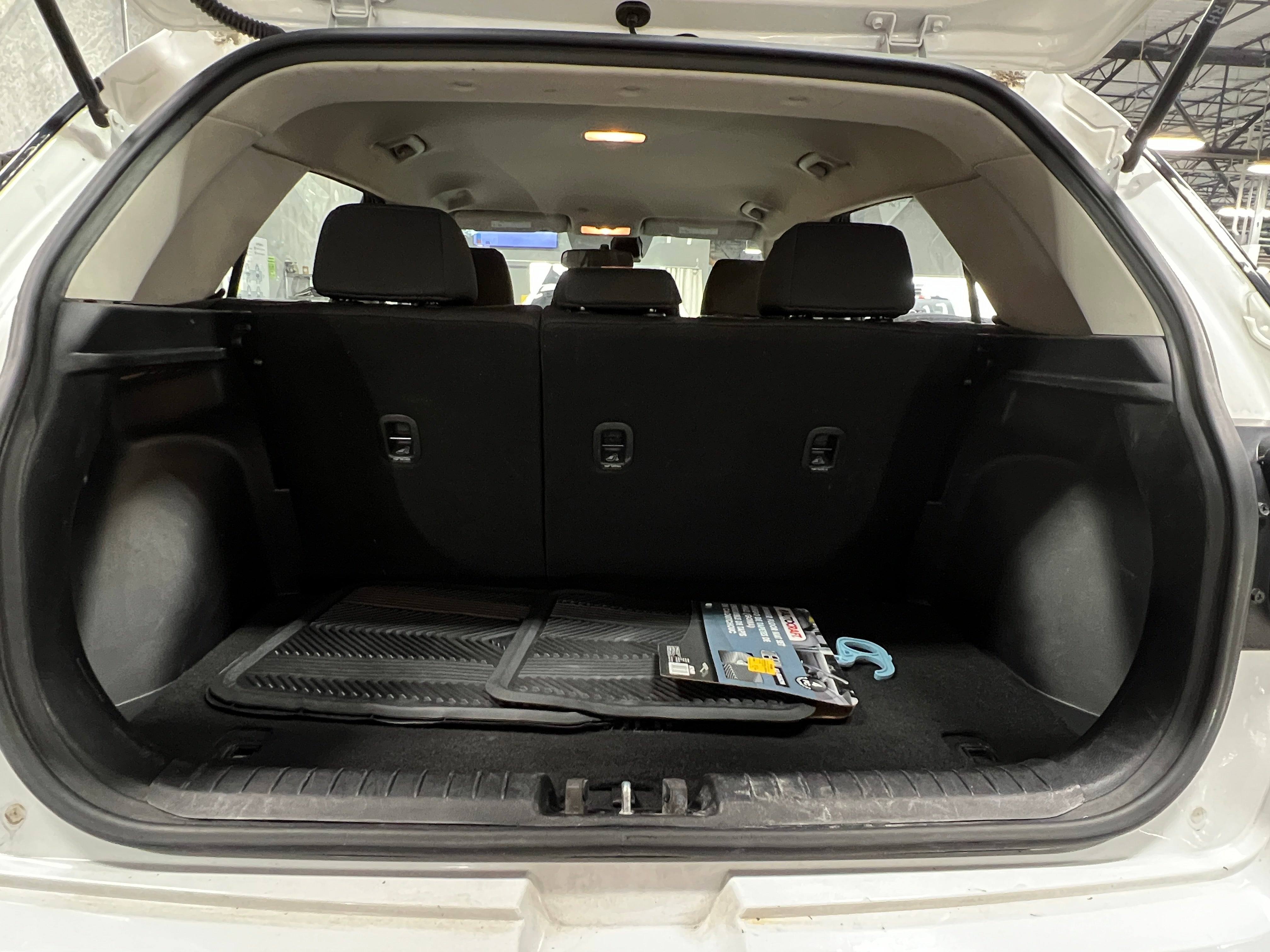 2023 Hyundai Venue SE 7