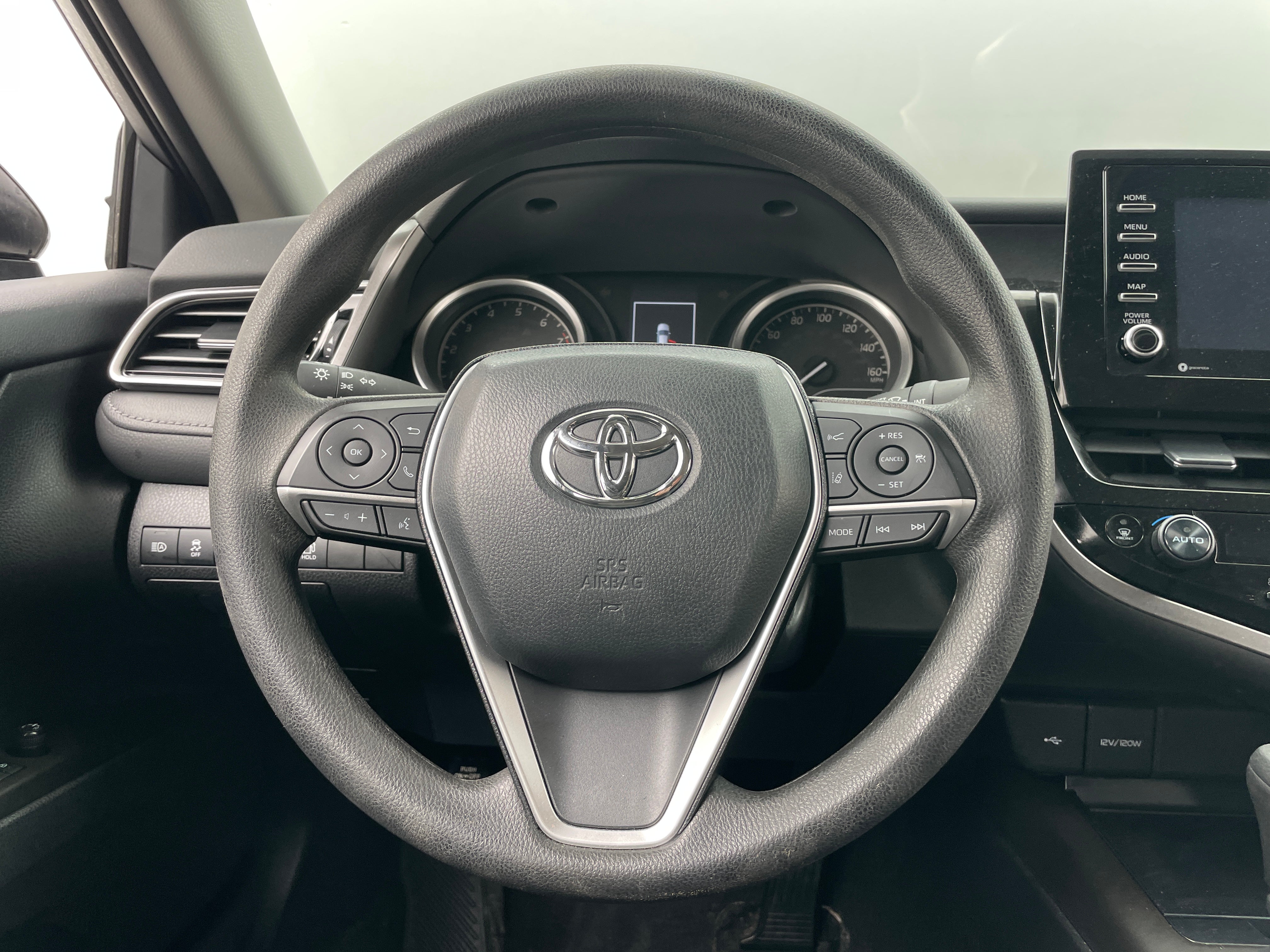 2022 Toyota Camry LE 5