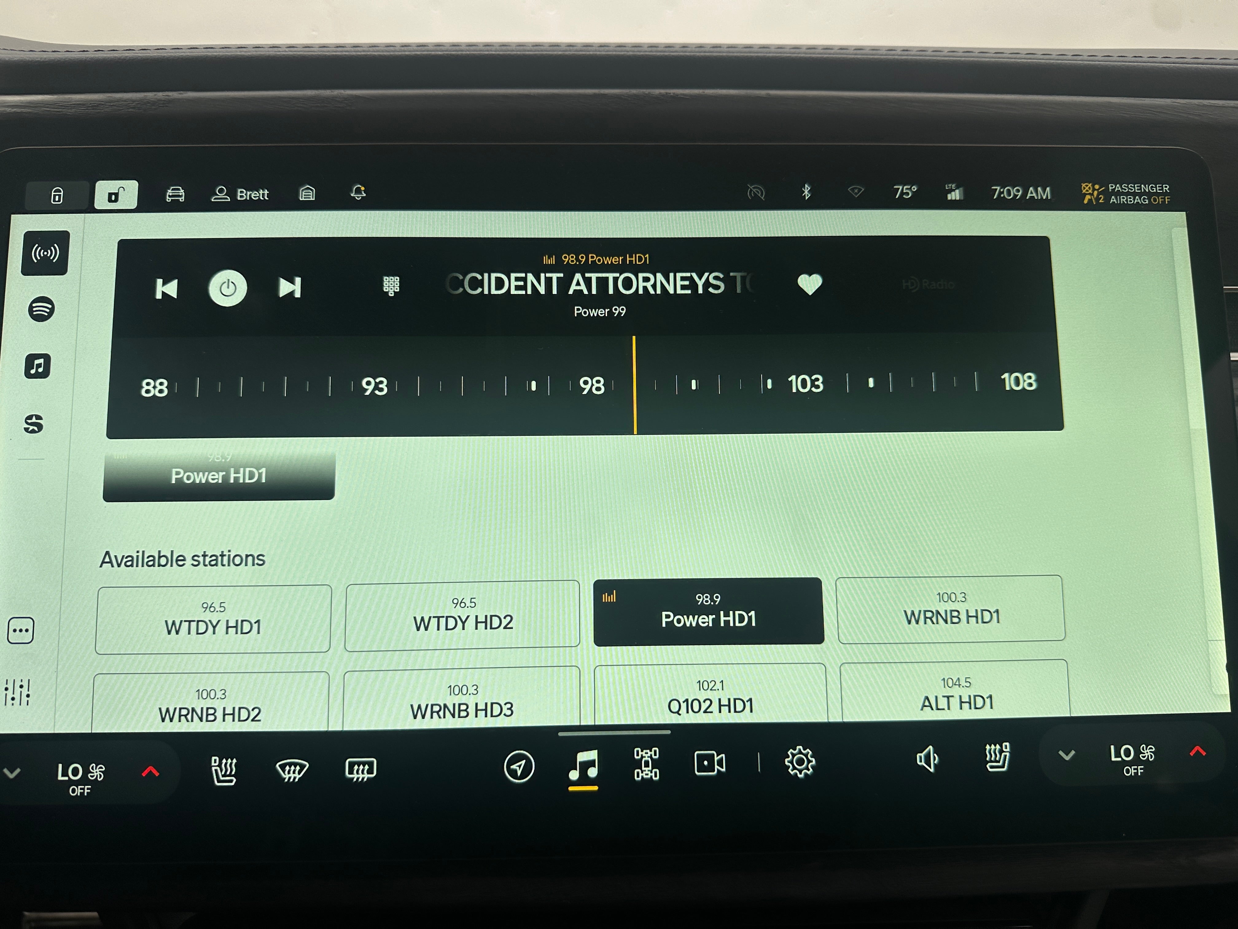 2023 Rivian R1S Adventure 3