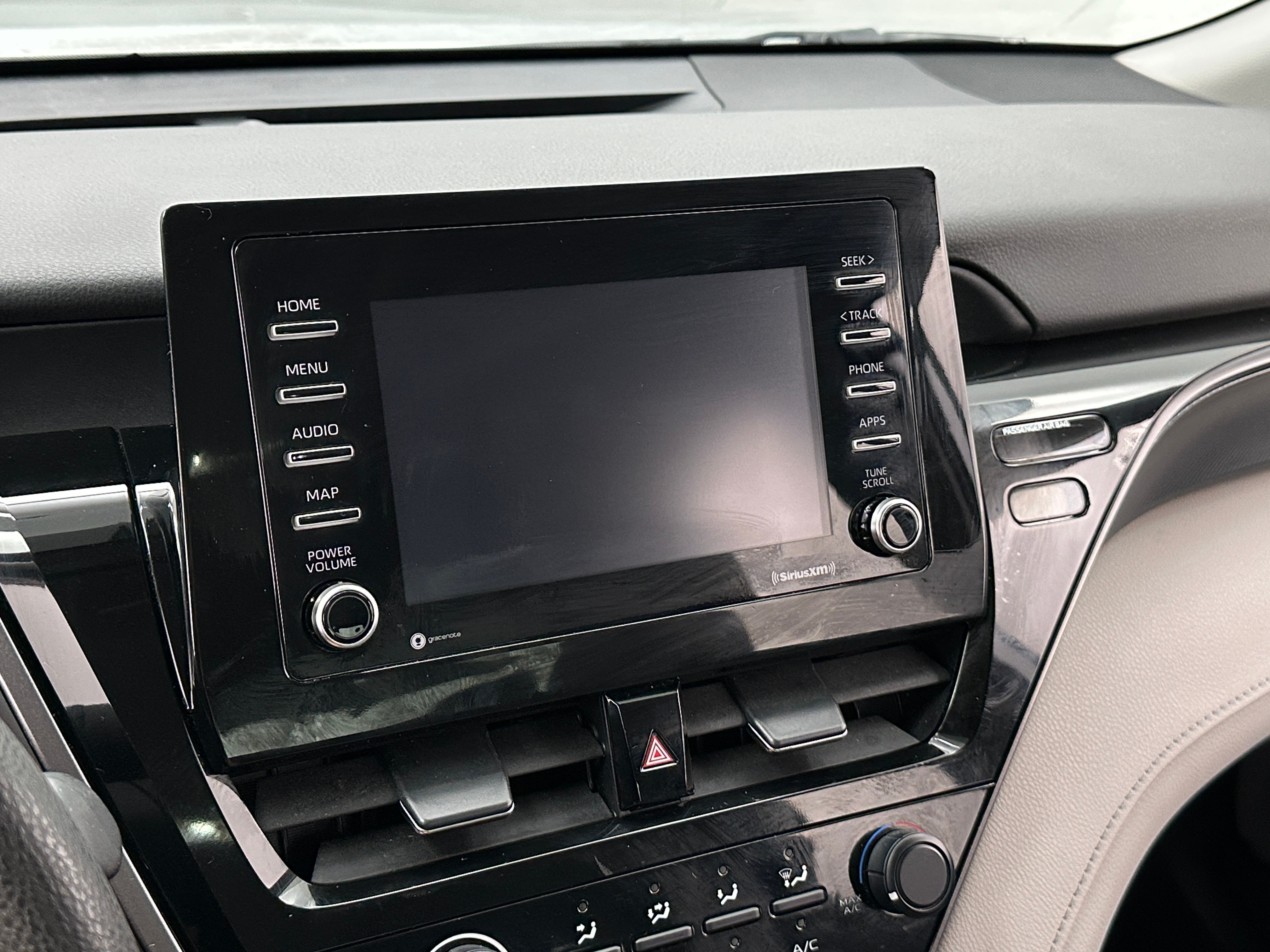 2021 Toyota Camry LE 4