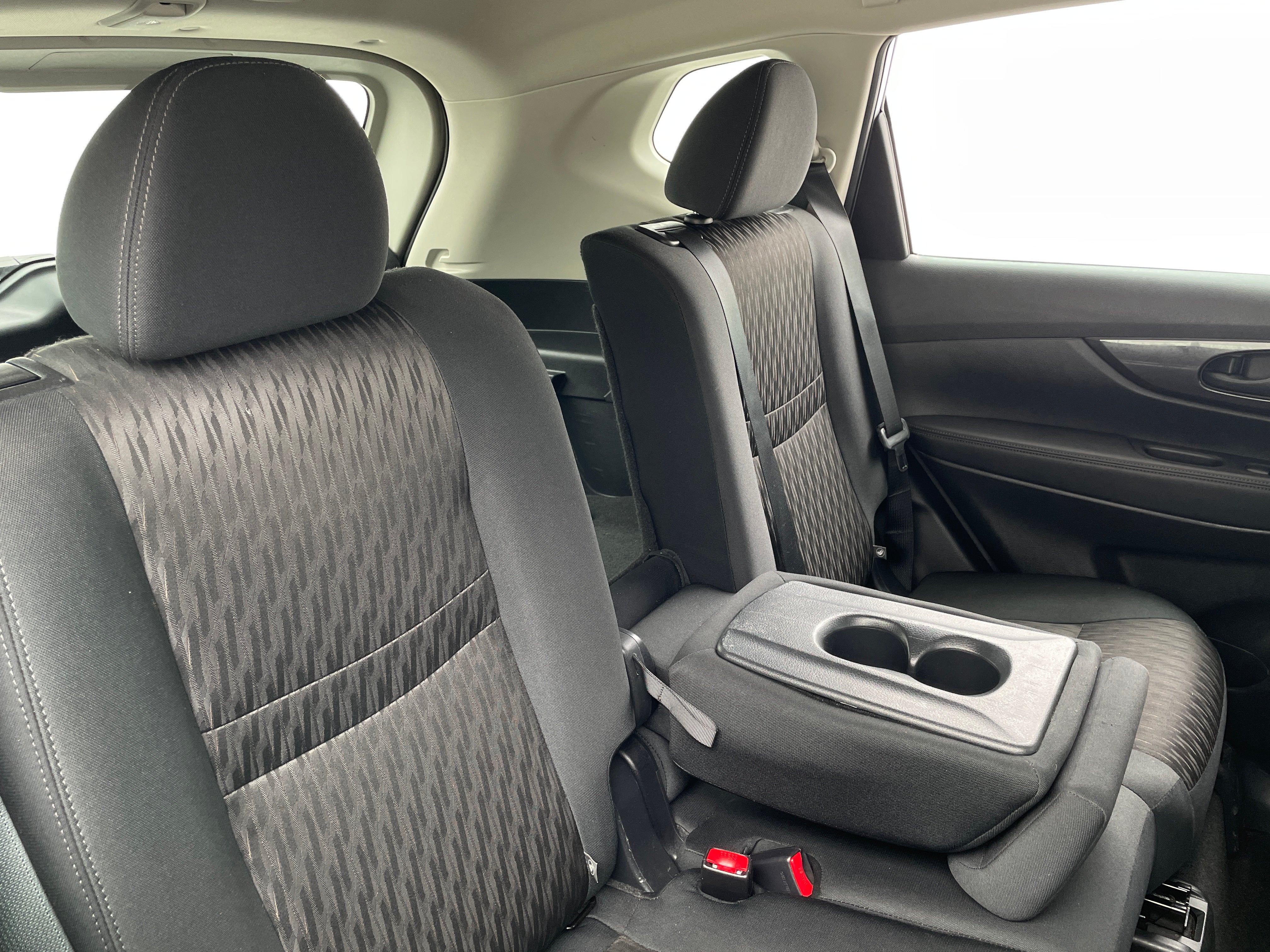 2020 Nissan Rogue S 6