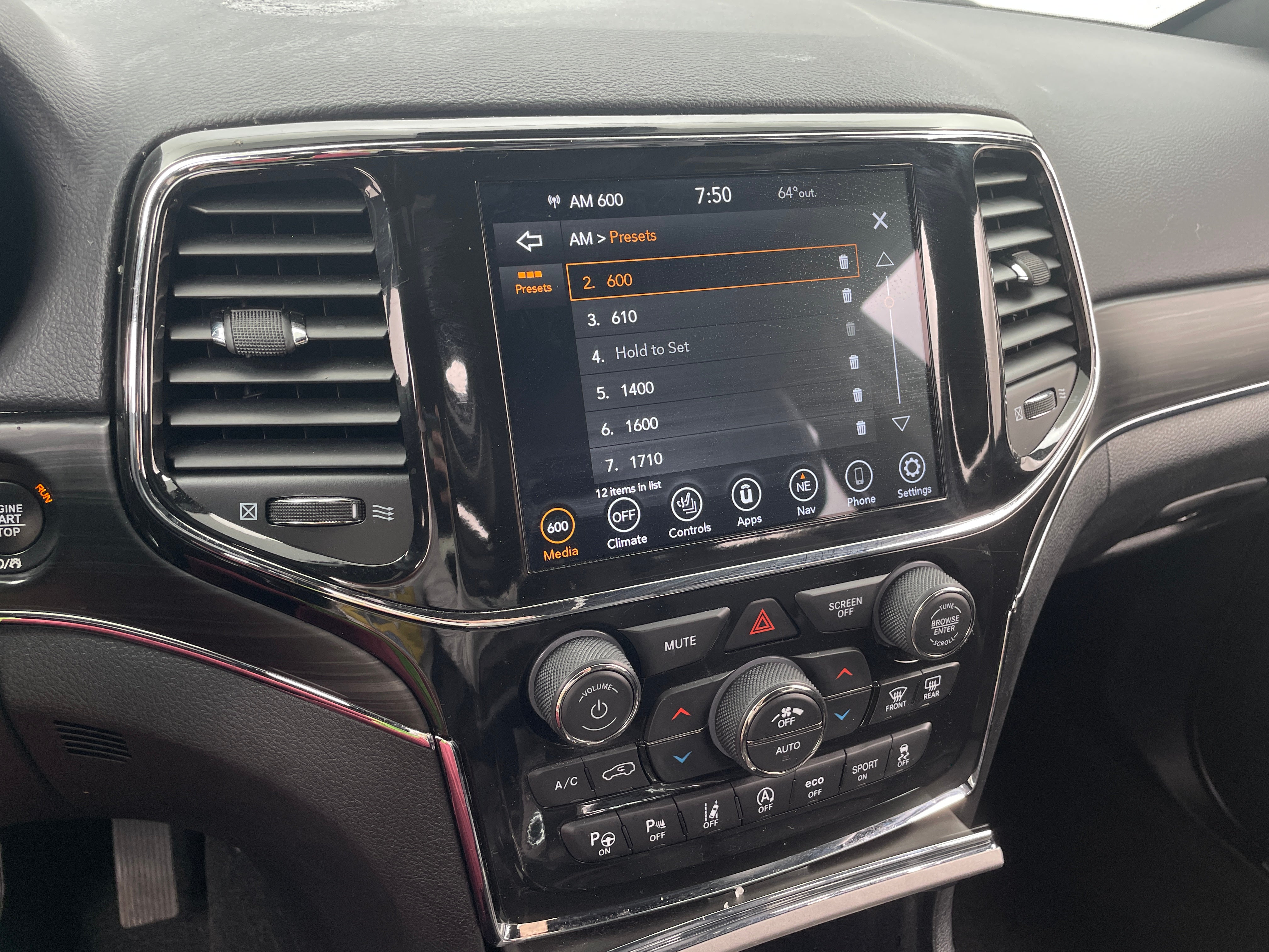 2021 Jeep Grand Cherokee 80th Anniversary 3