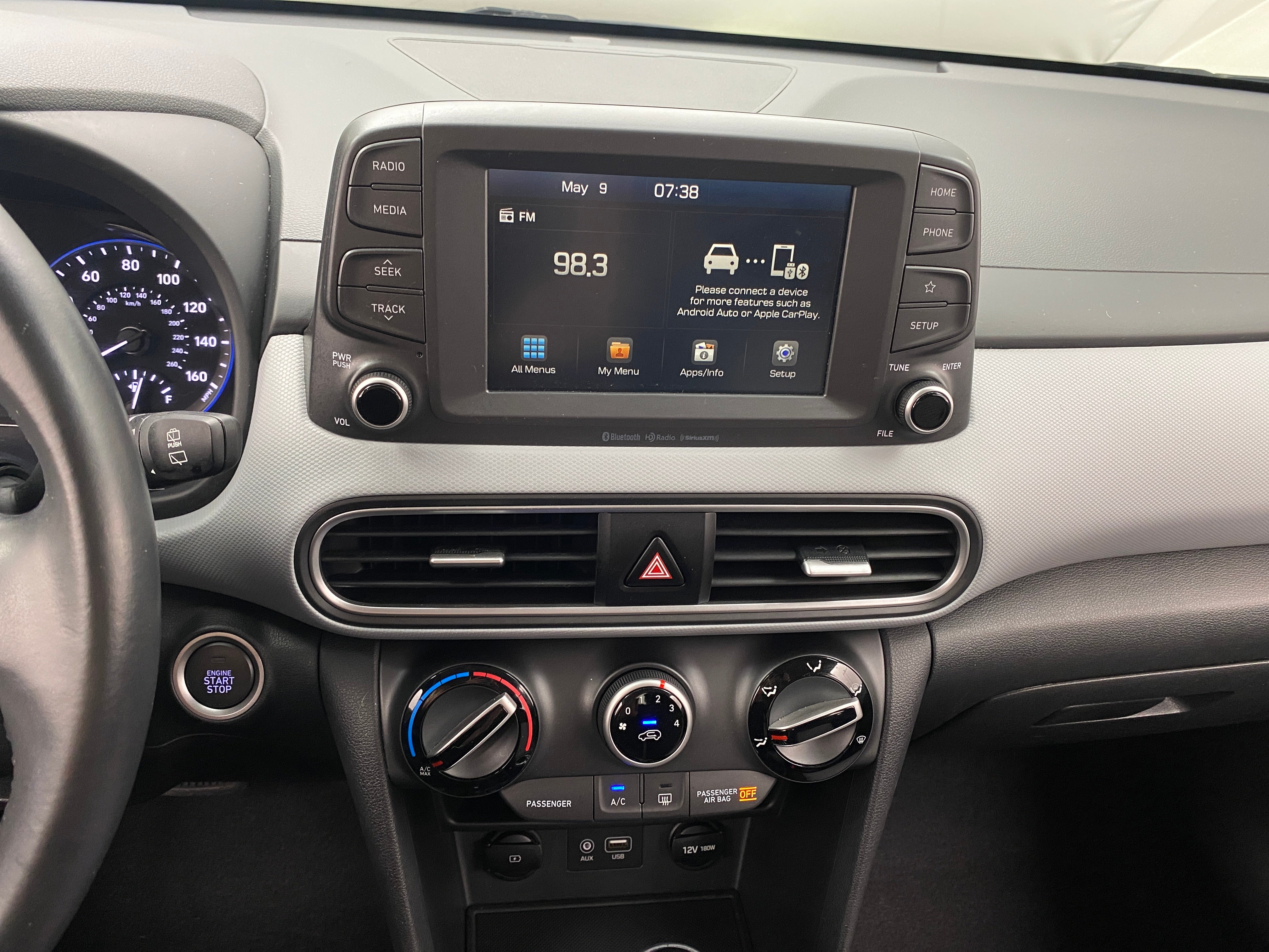 2020 Hyundai Kona SEL 4